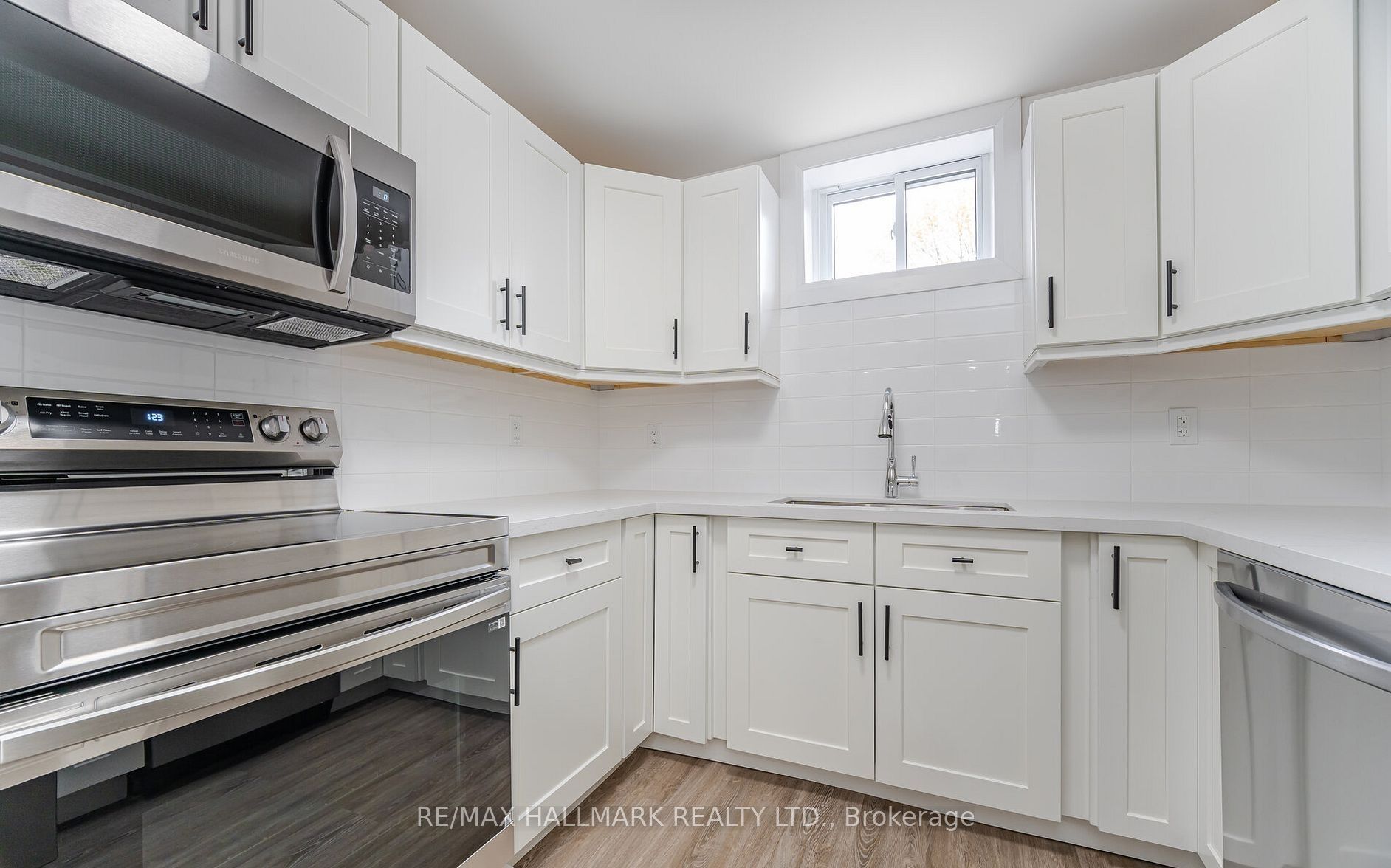 283 Porter - Lower Level Street Property Photo 4