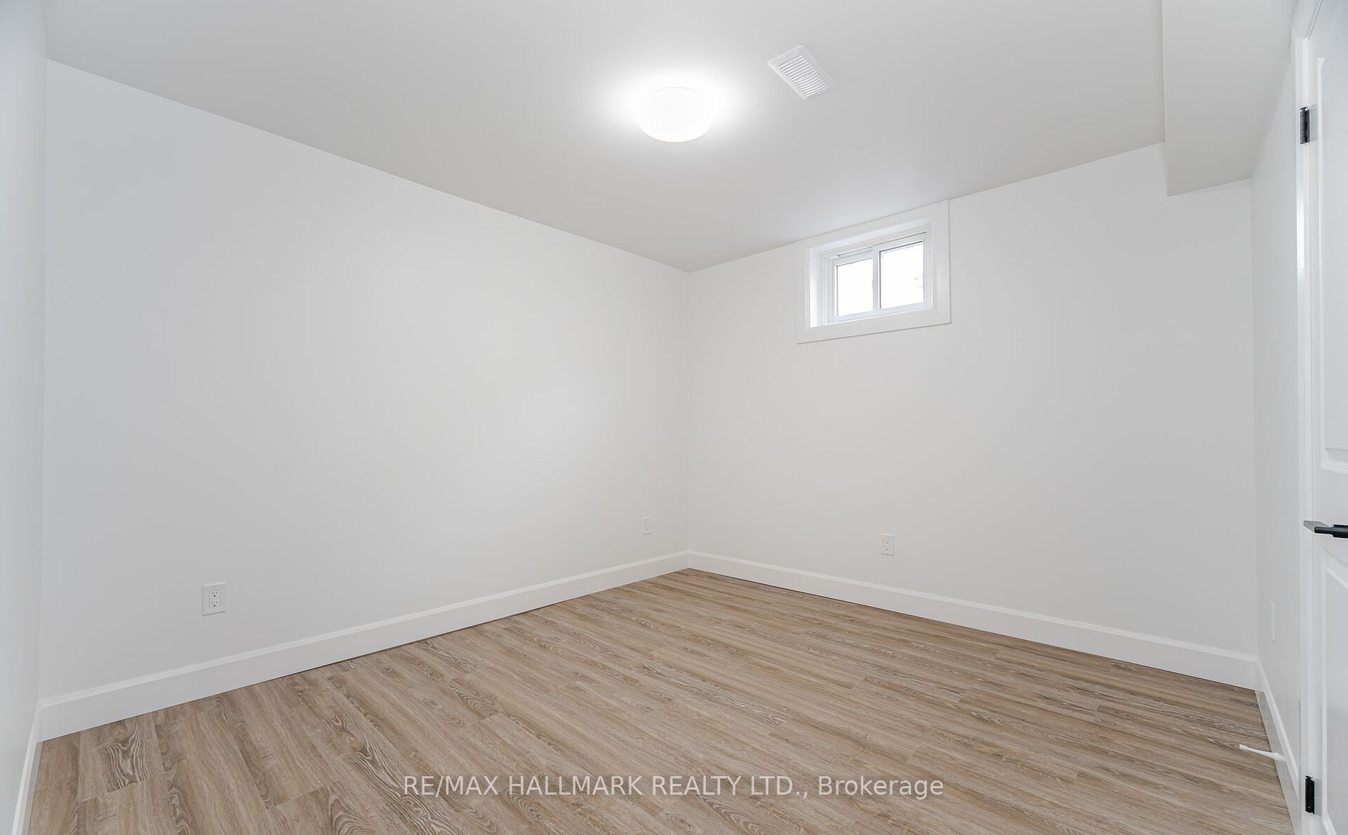 283 Porter - Lower Level Street Property Photo 9