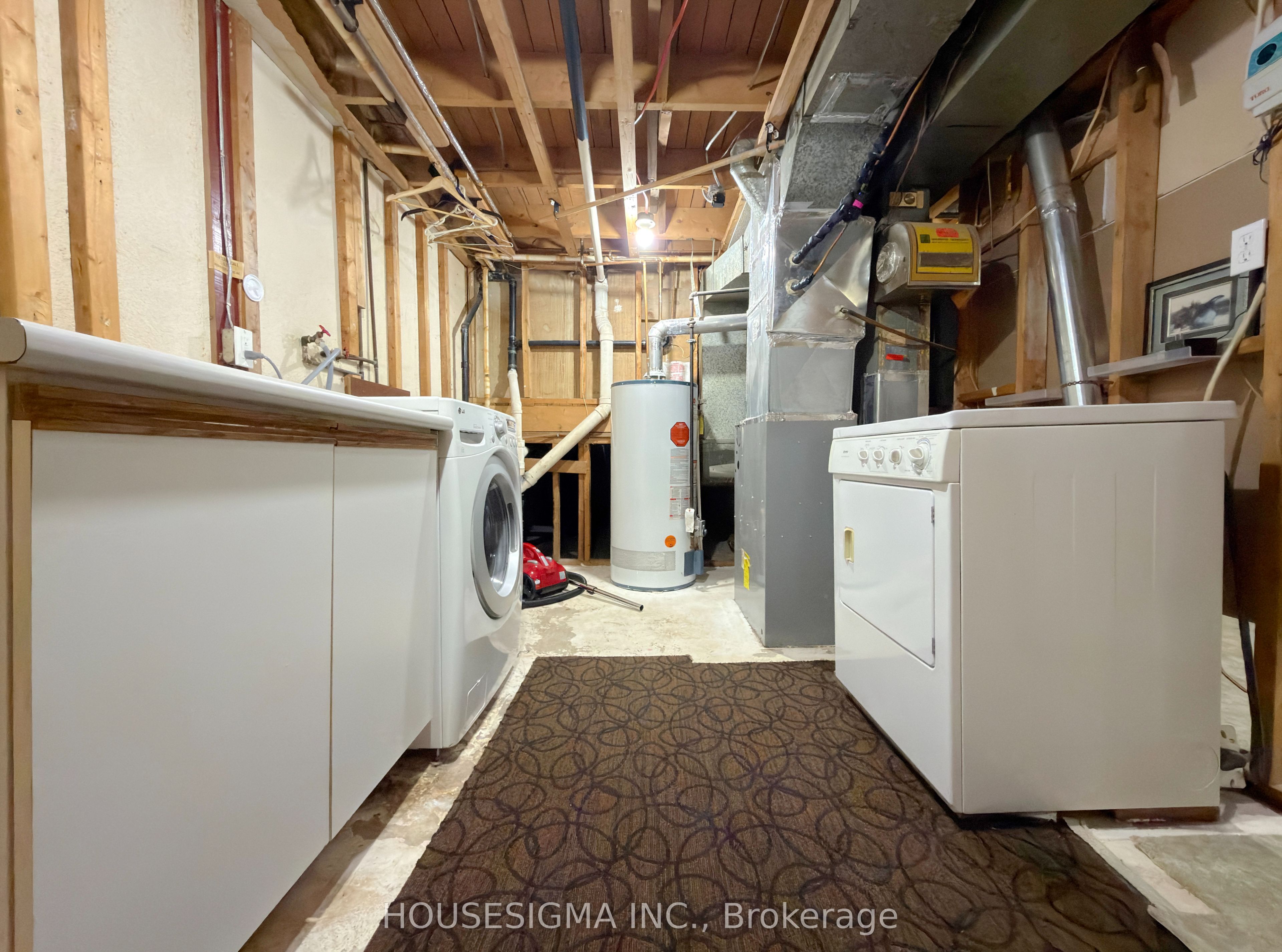 430 Harcourt Drive Property Photo 17