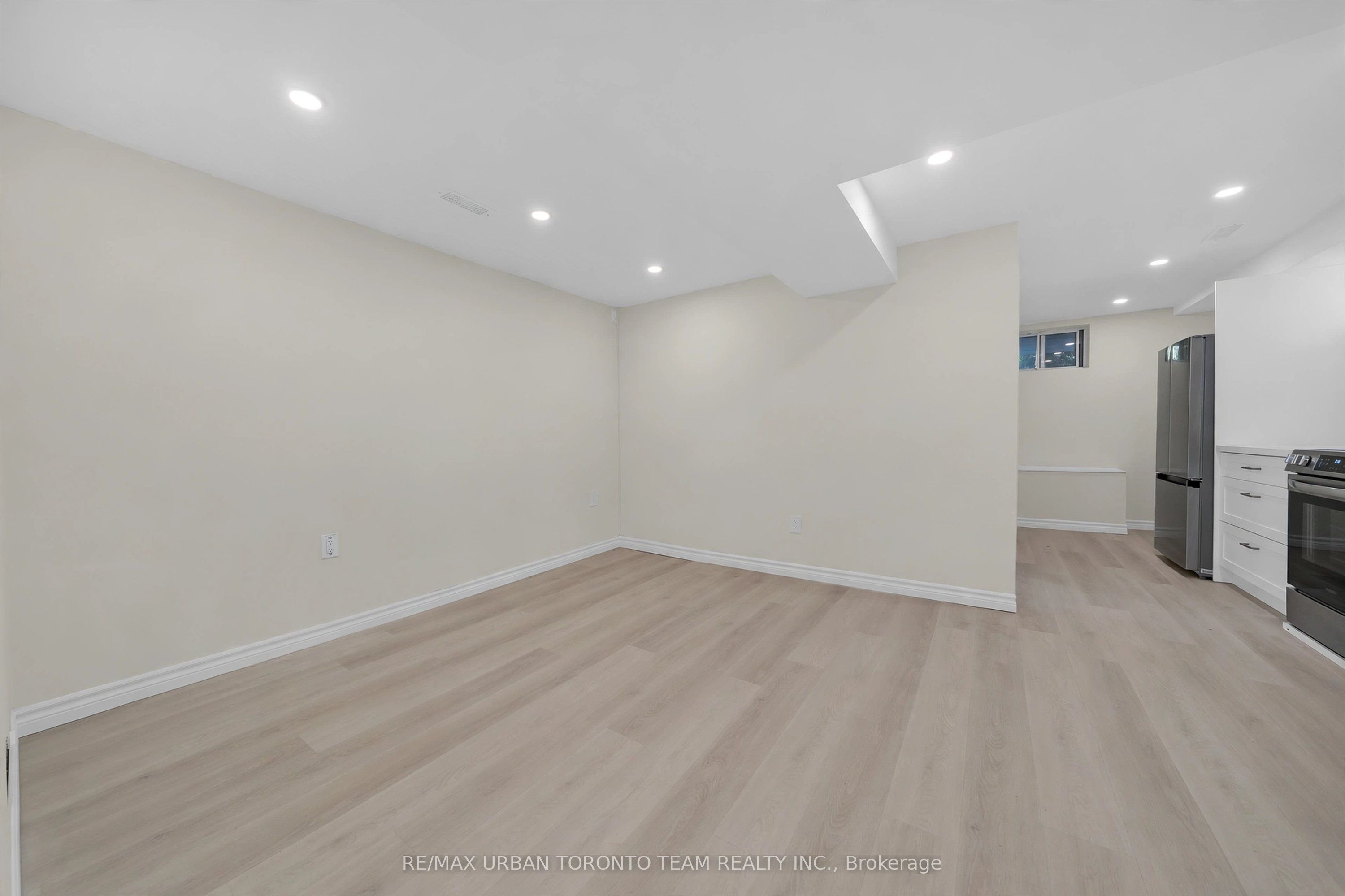 3517 St Clair Avenue Lower Property Photo 5
