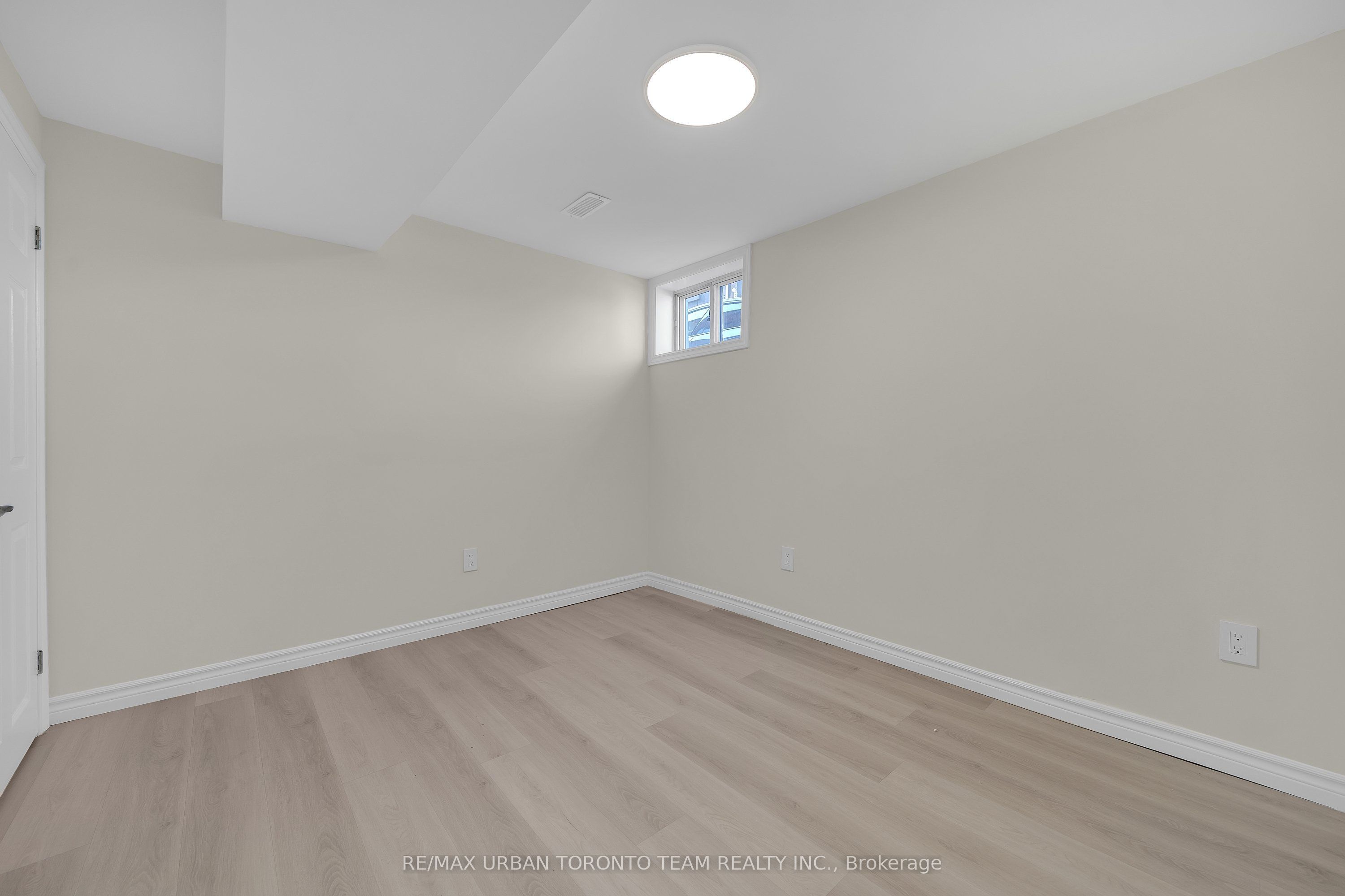 3517 St Clair Avenue Lower Property Photo 12