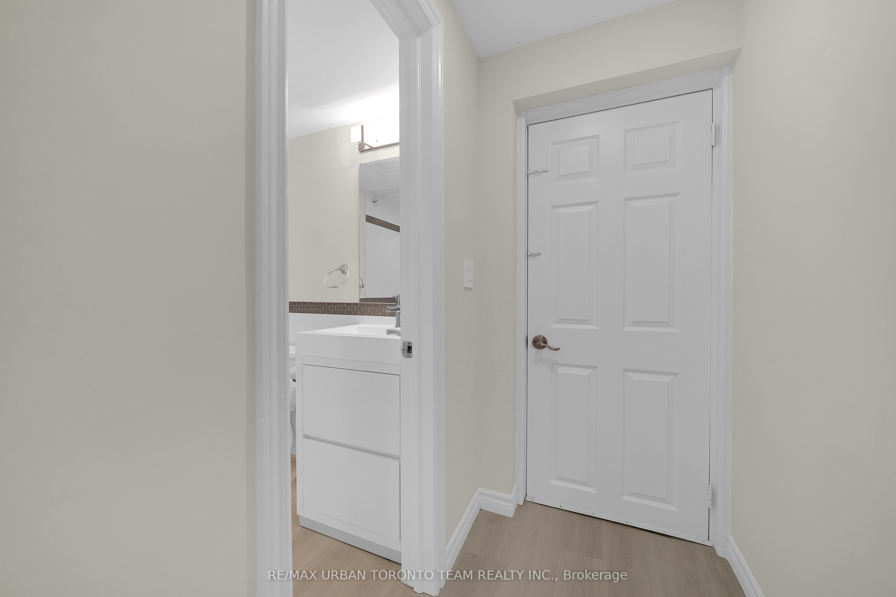 3517 St Clair Avenue Lower Property Photo 14