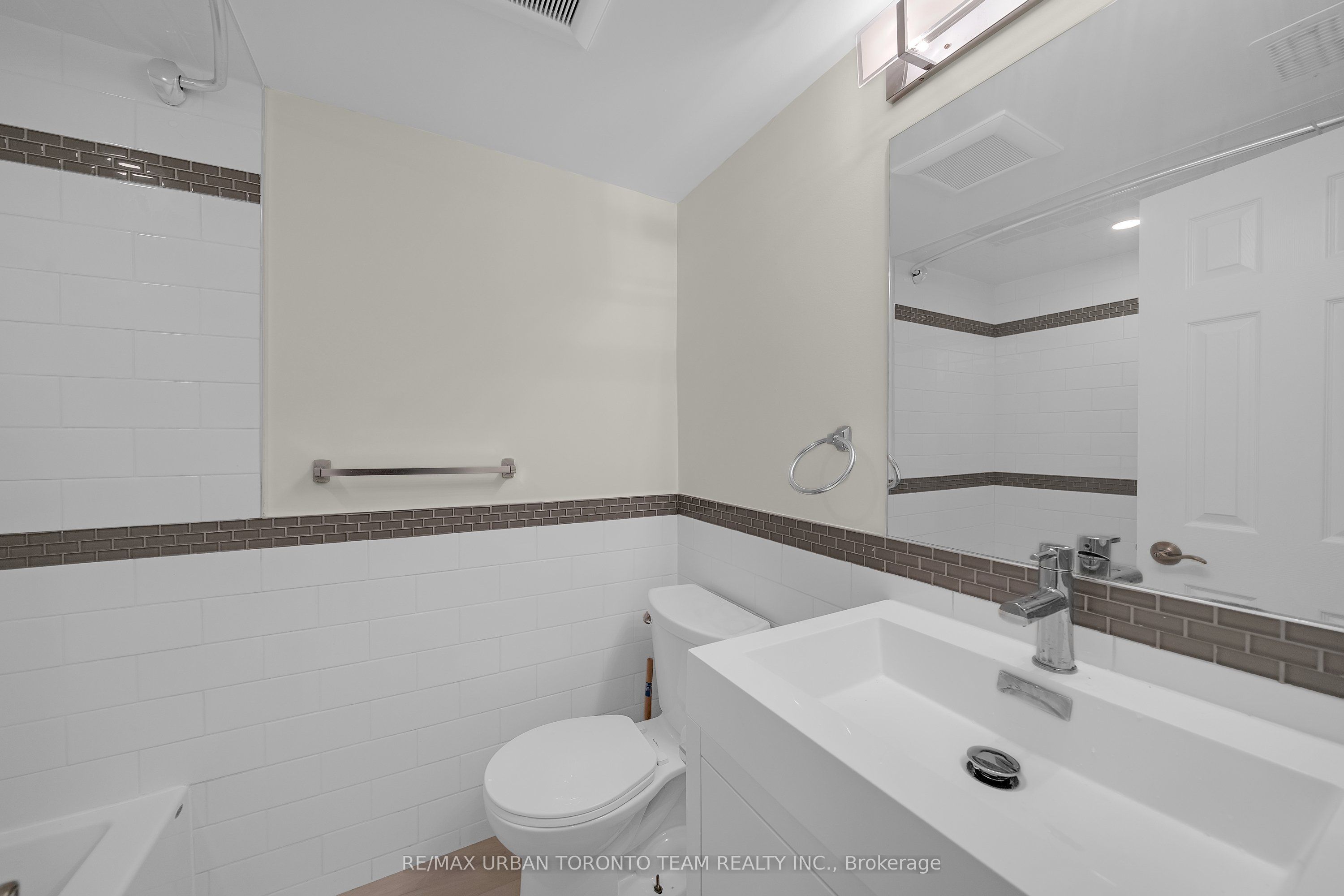 3517 St Clair Avenue Lower Property Photo 15