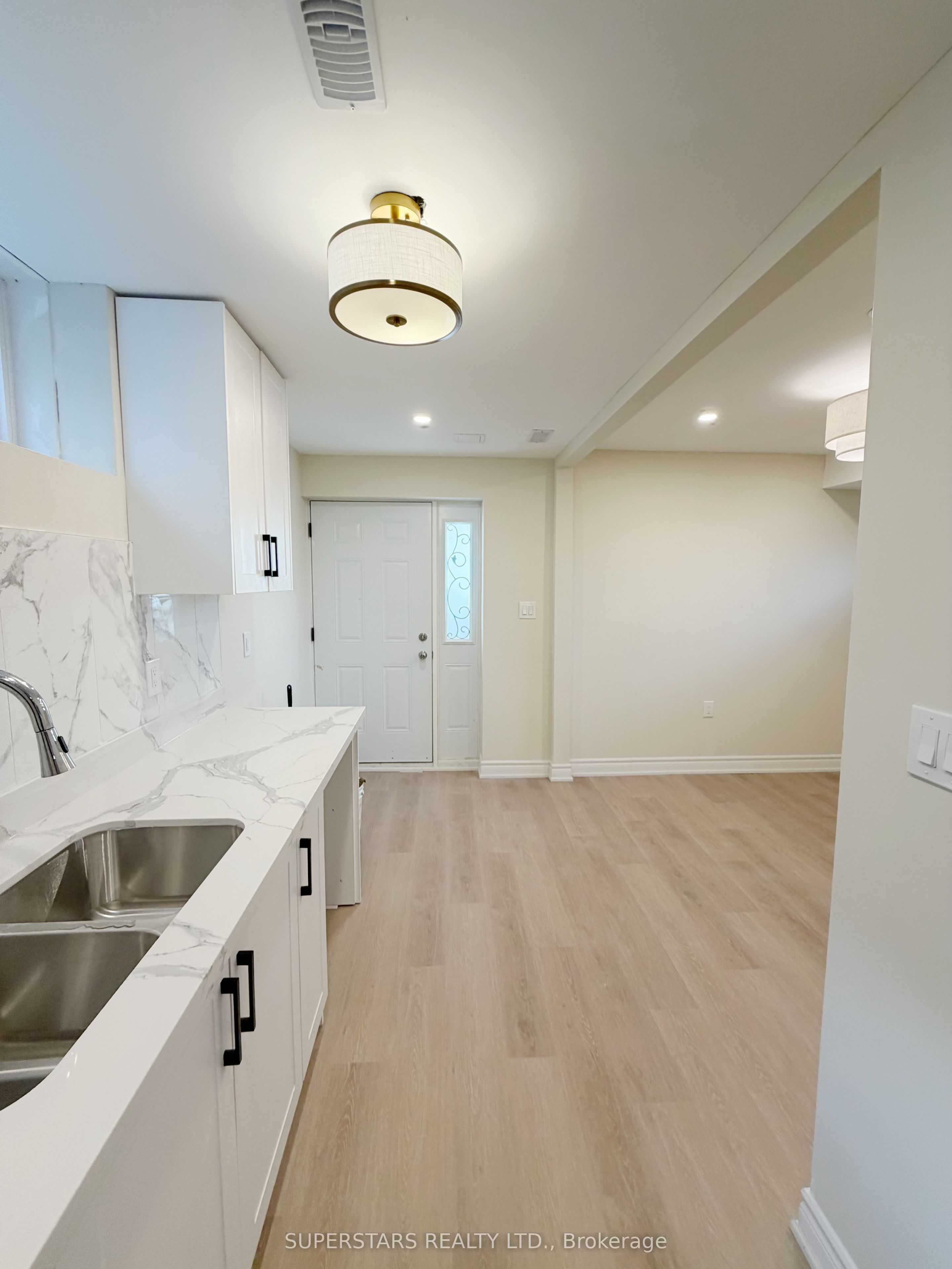 243 Goldhawk Trail Bsmt Property Photo 2