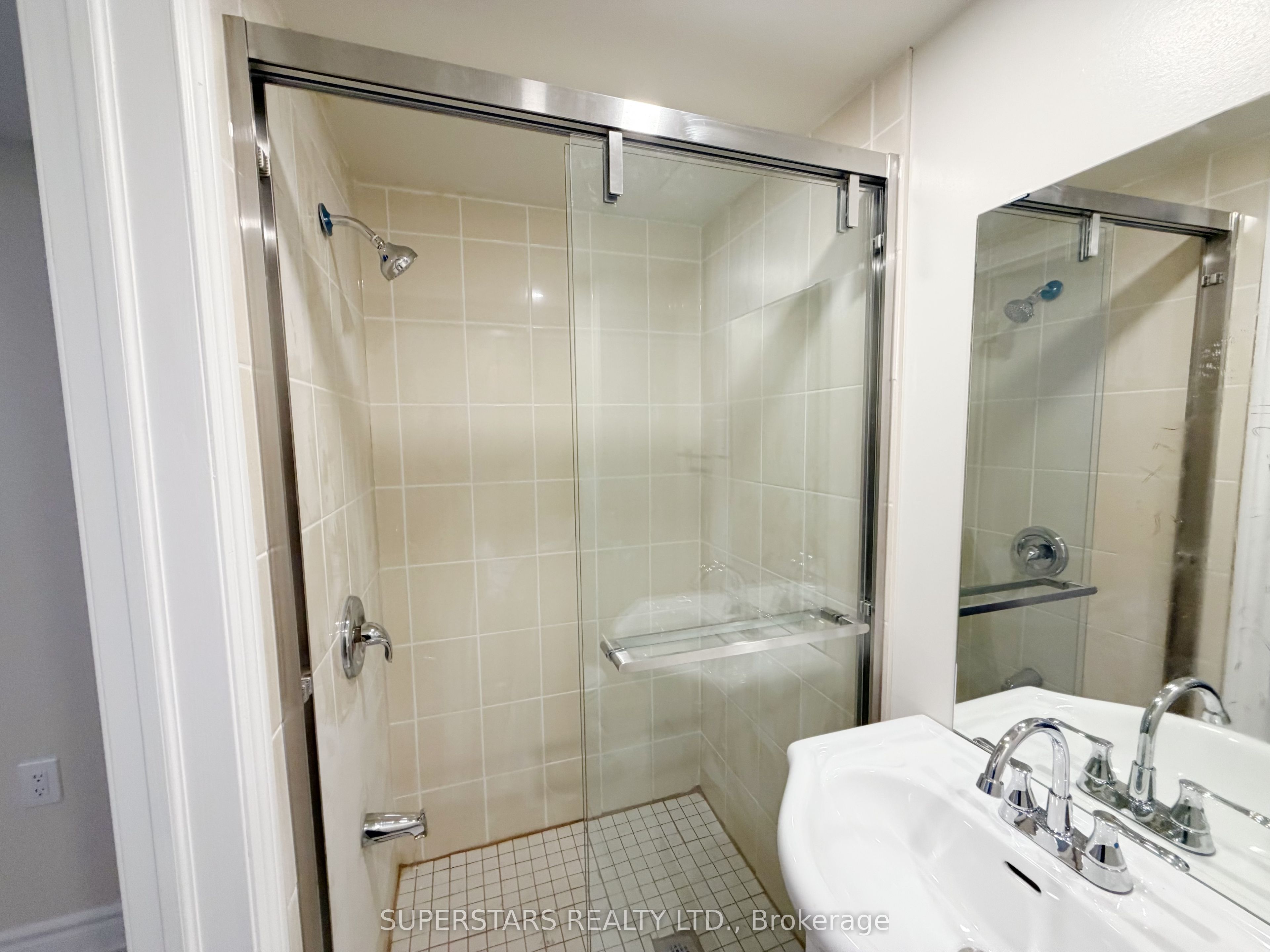 243 Goldhawk Trail Bsmt Property Photo 9