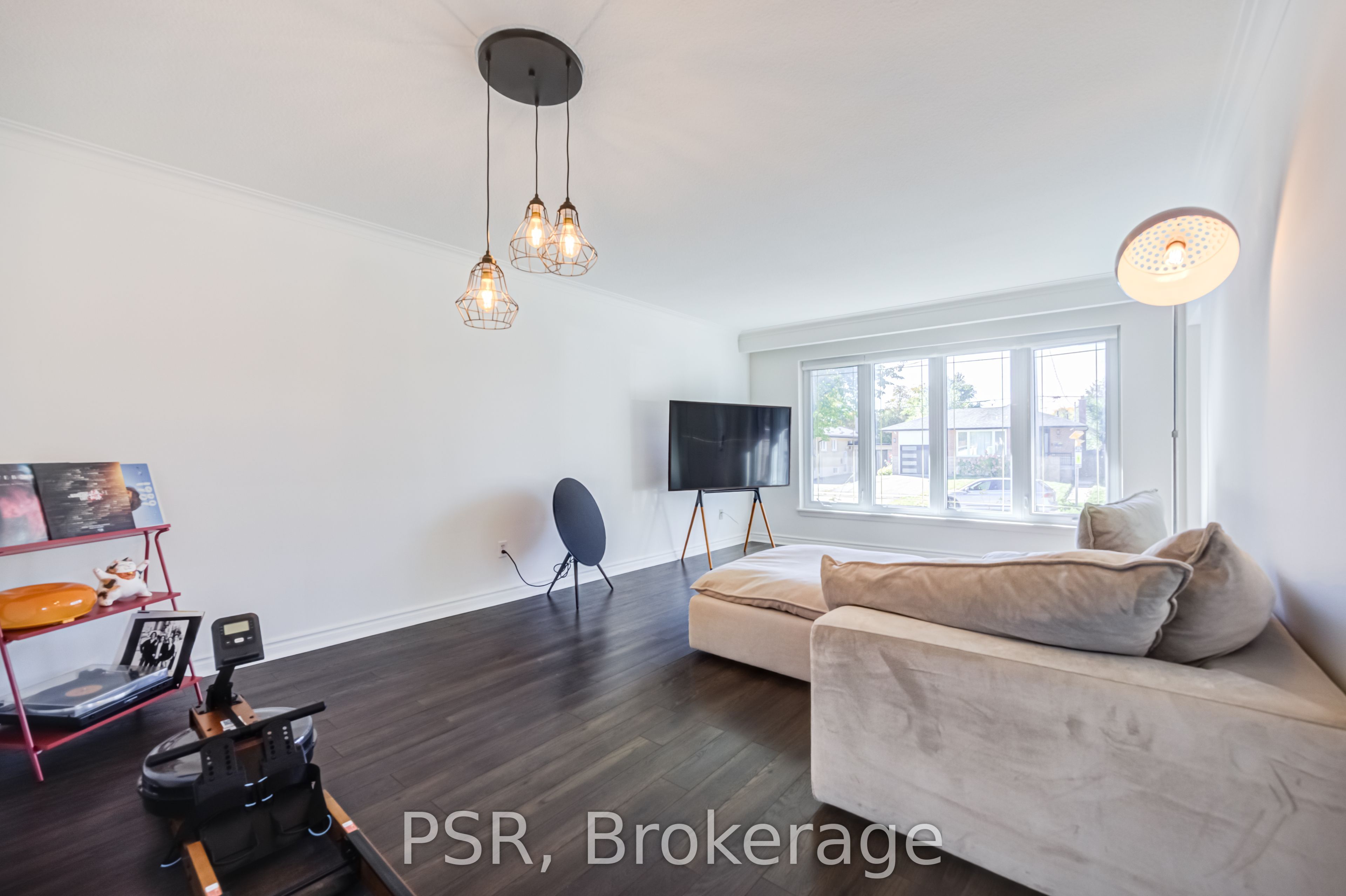 53 Marcos Boulevard Property Photo 6