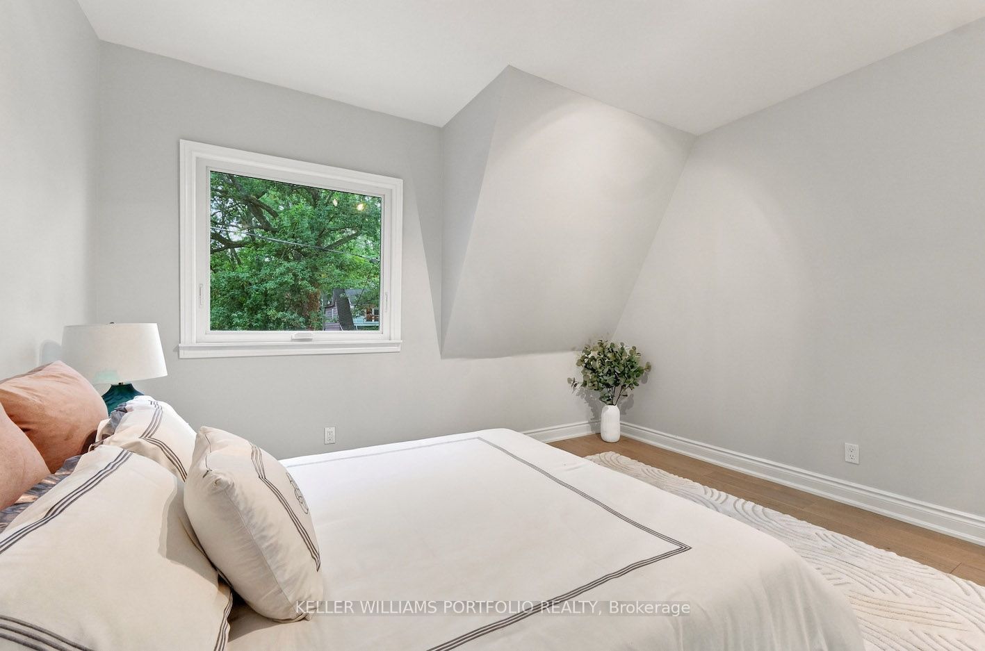 179 Oakcrest Avenue Property Photo 18