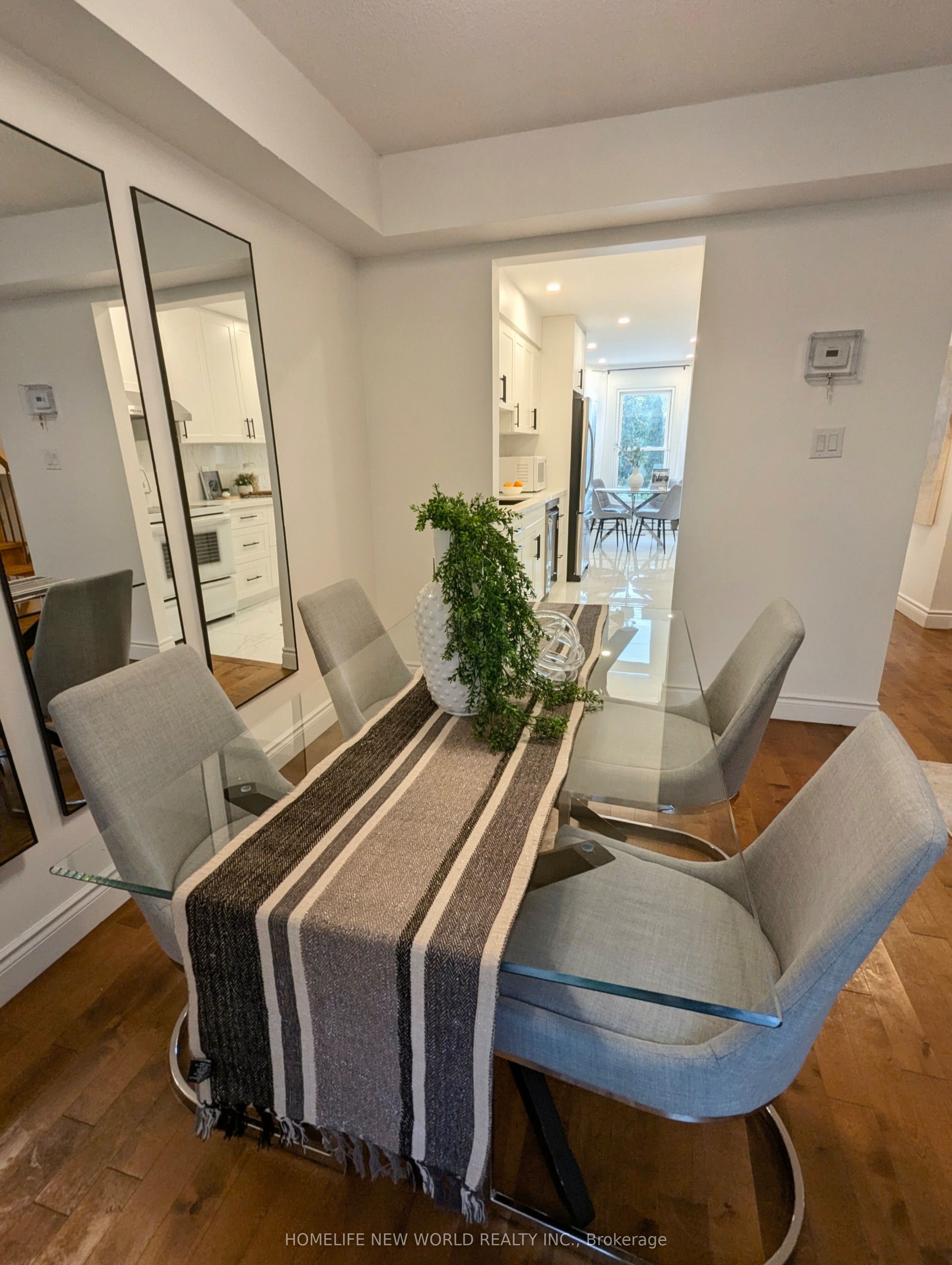 60 James Park Square Property Photo 8
