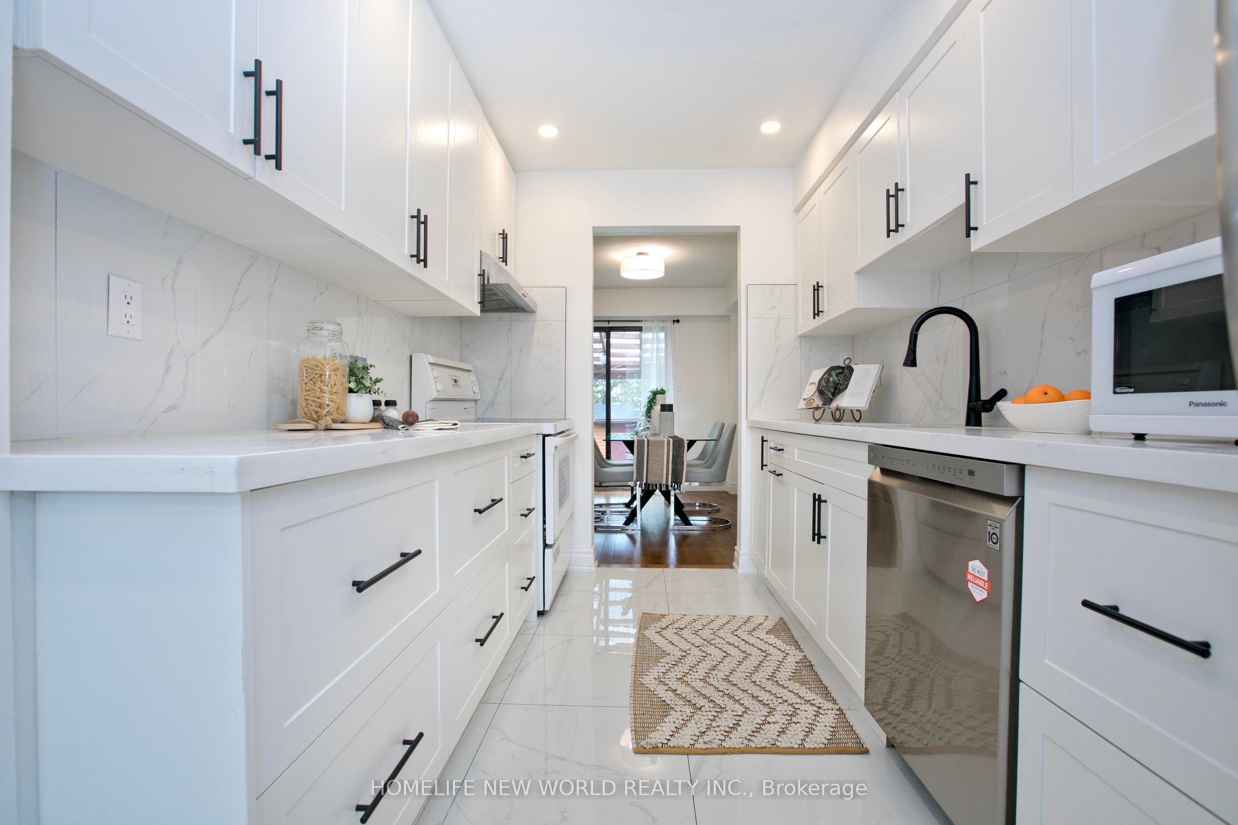 60 James Park Square Property Photo 12