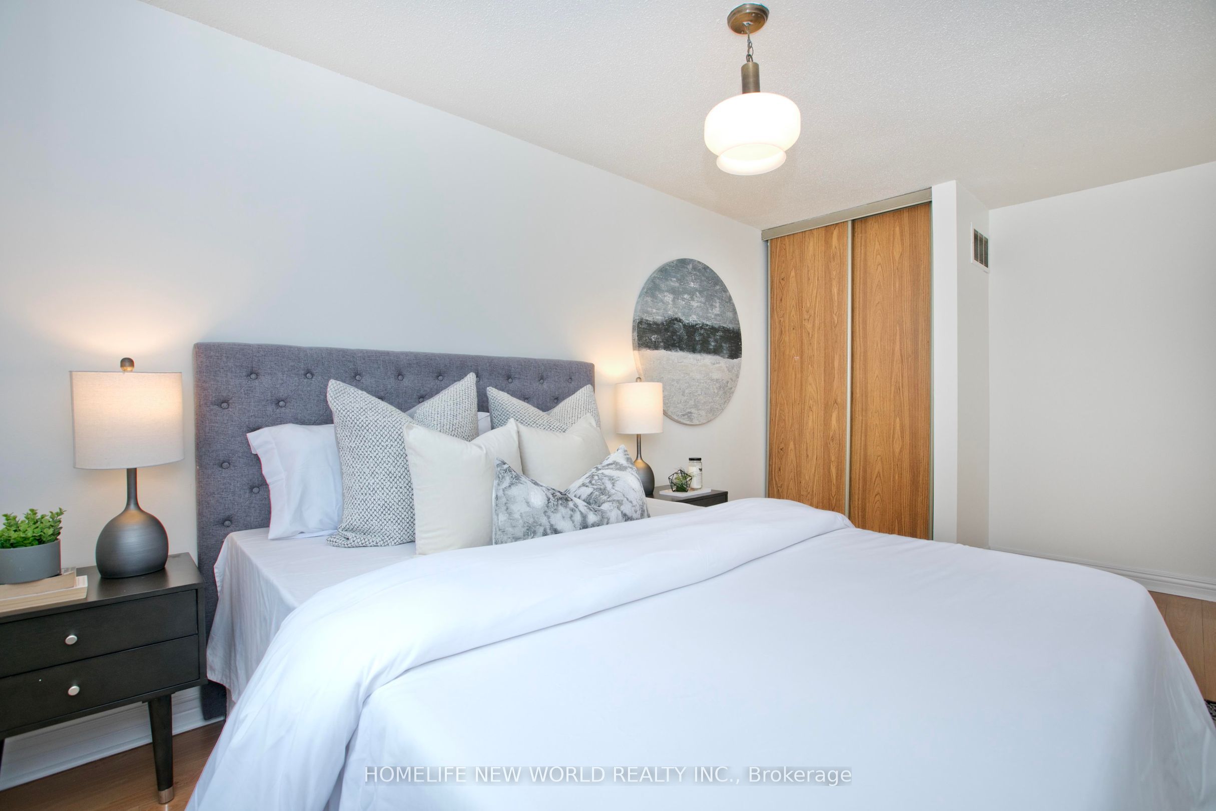 60 James Park Square Property Photo 20
