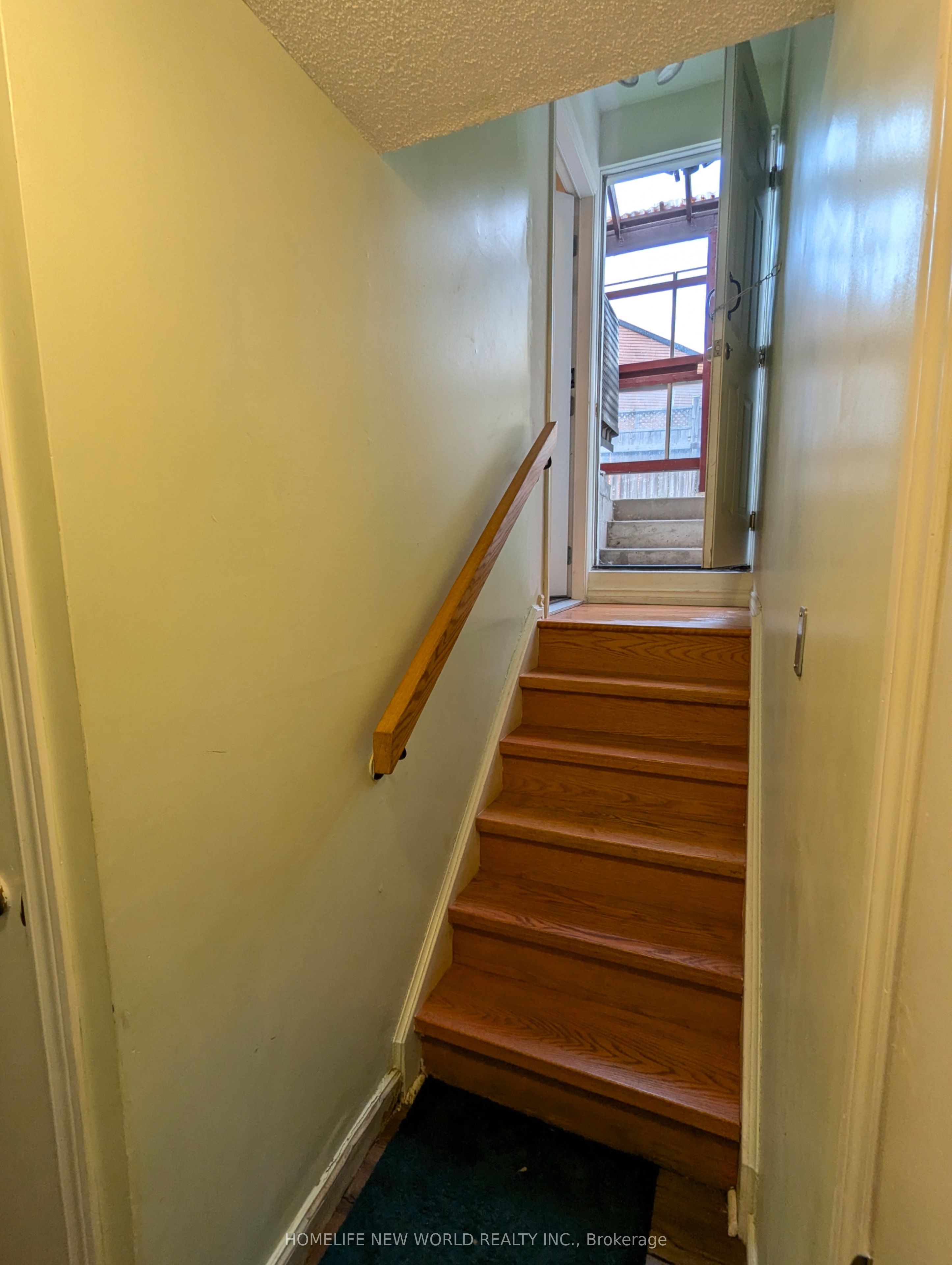 60 James Park Square Property Photo 37