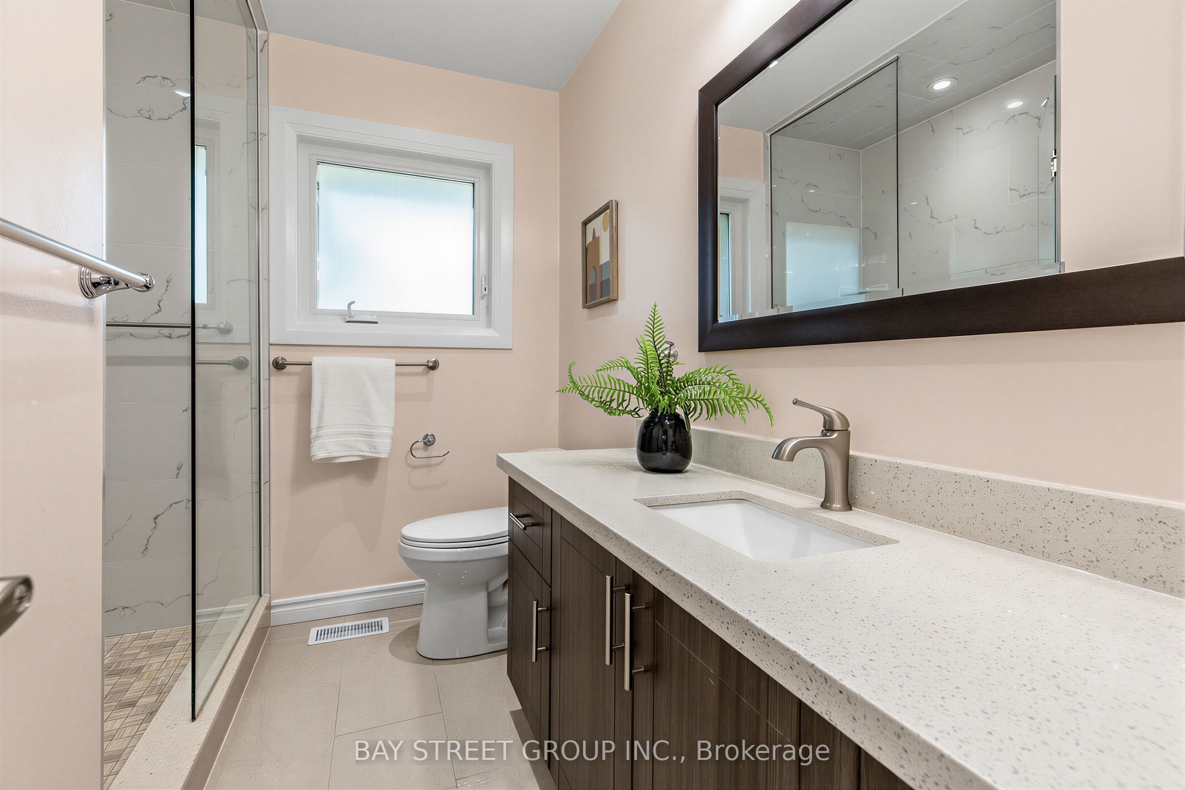 8 Amethyst Road Property Photo 15