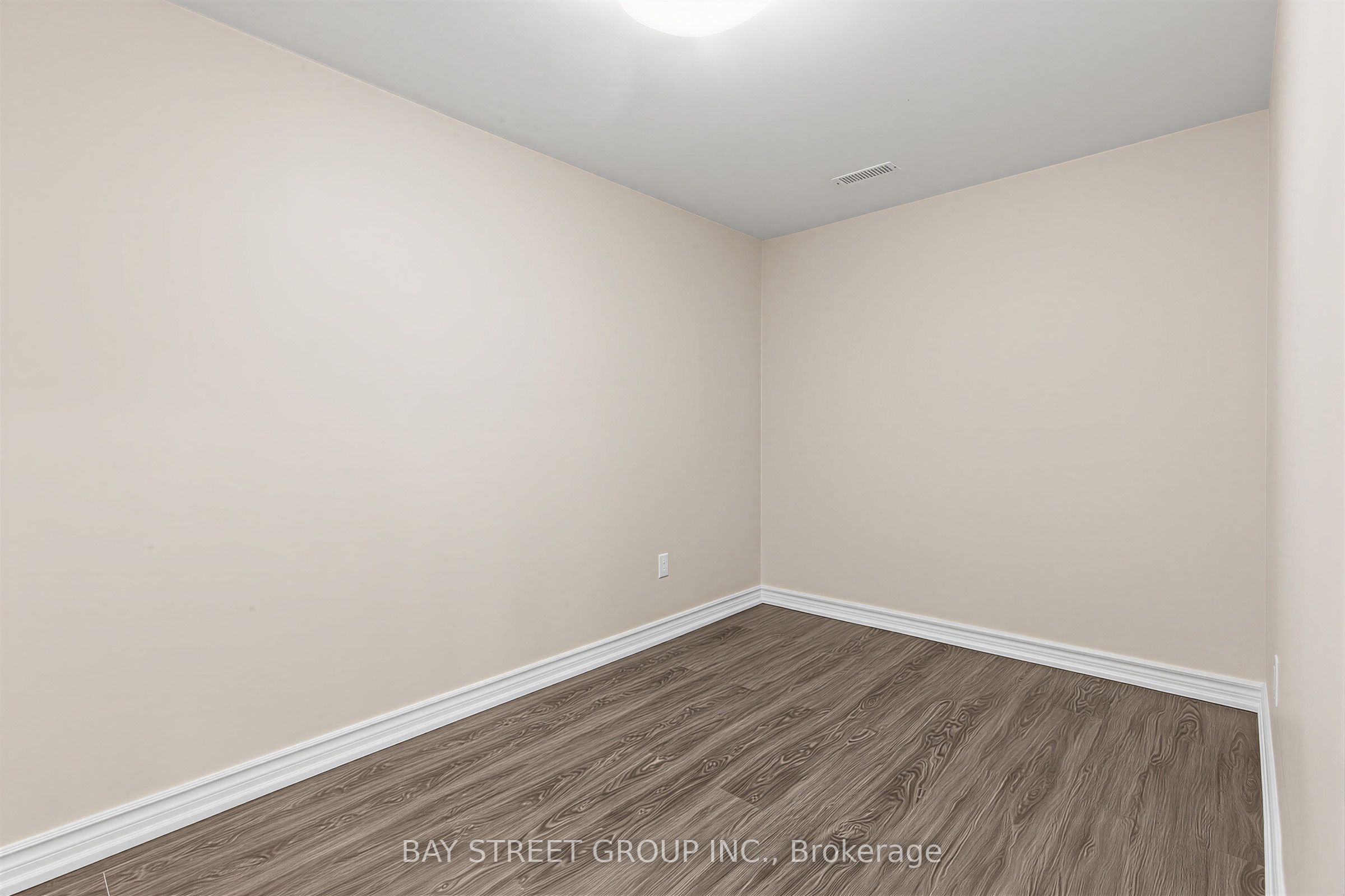 8 Amethyst Road Property Photo 26