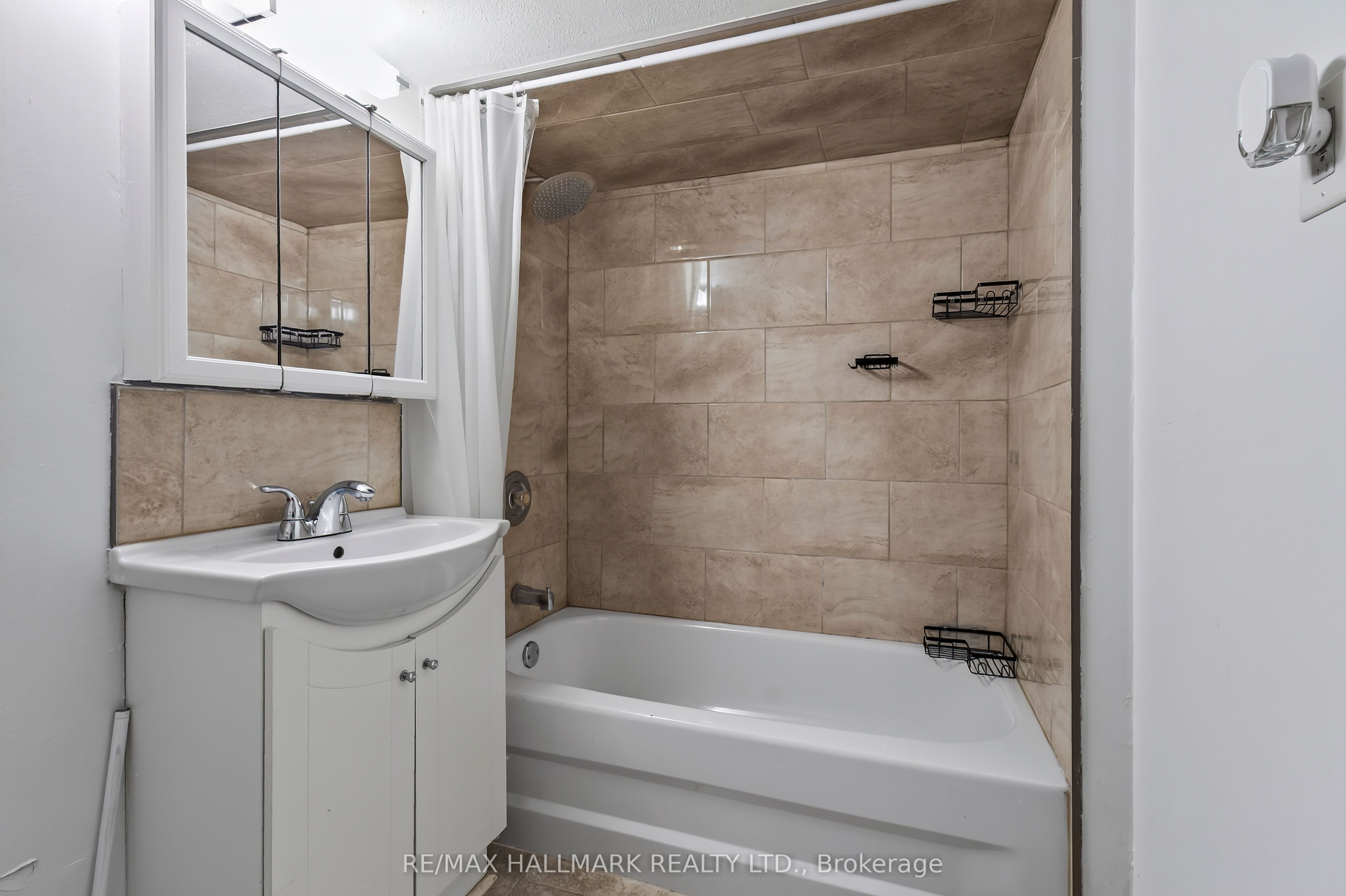 27 Bexhill Lower Avenue Property Photo 10