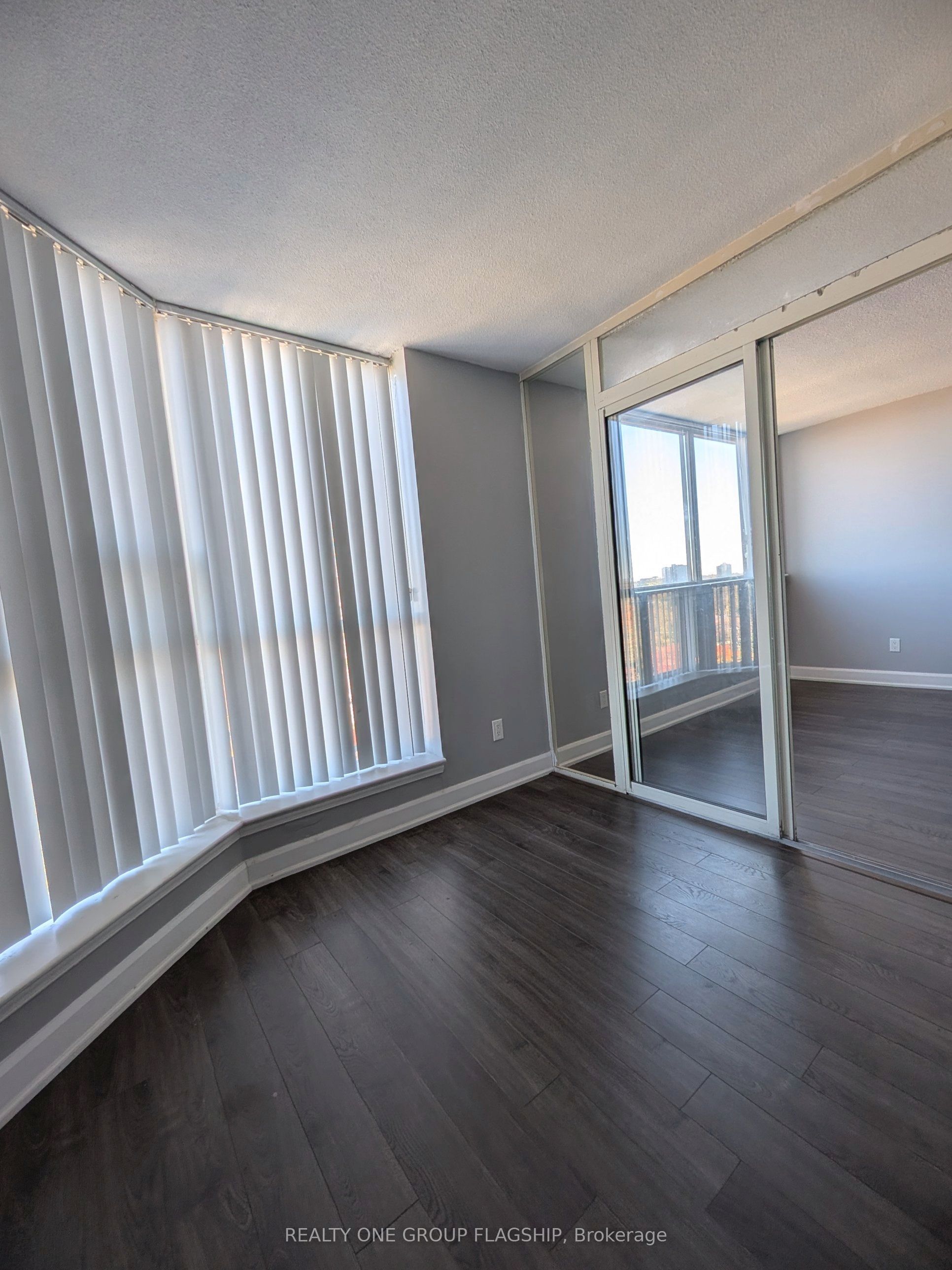 2460 Eglinton Avenue E 1010 Property Photo 6
