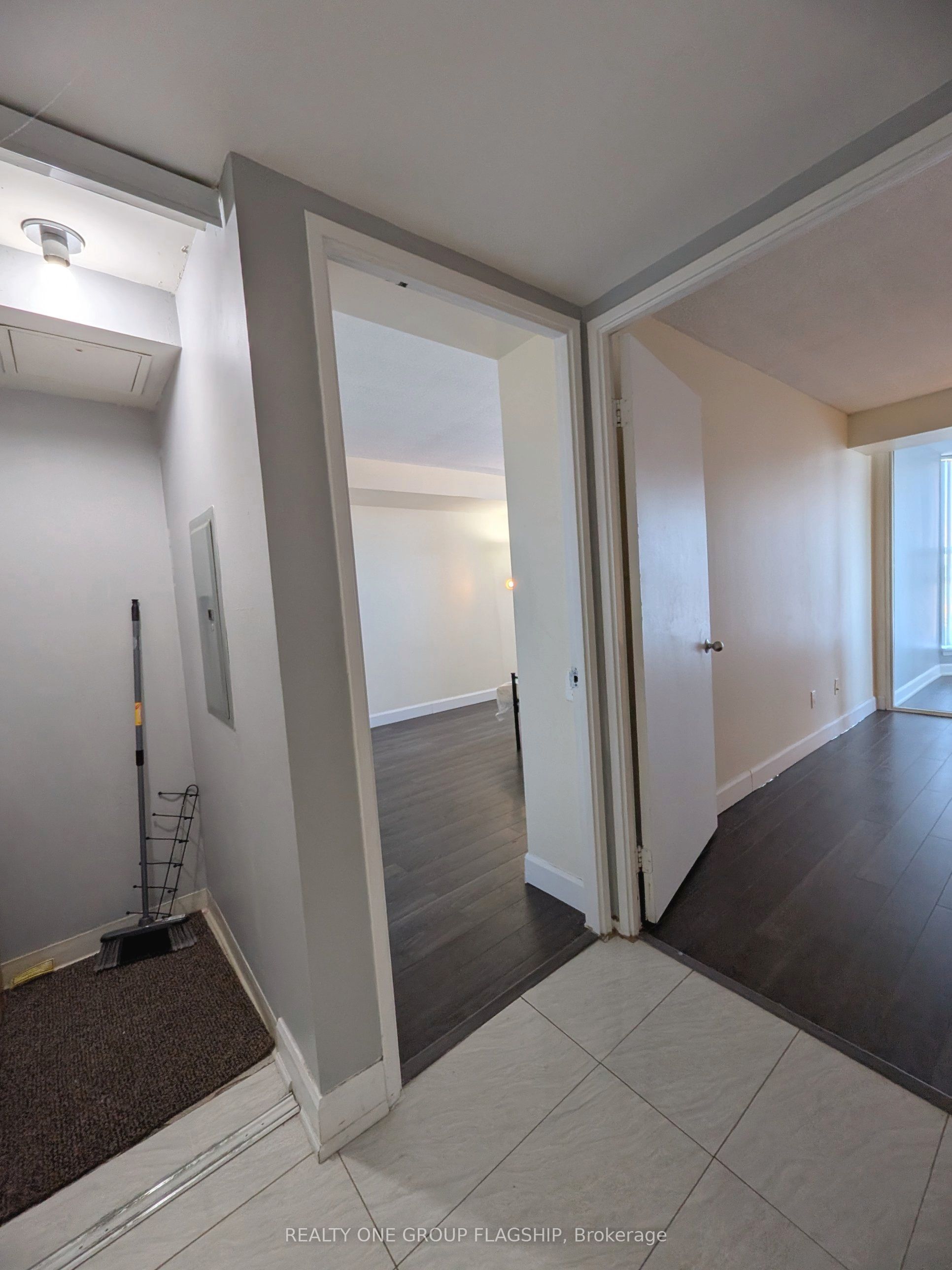 2460 Eglinton Avenue E 1010 Property Photo 10