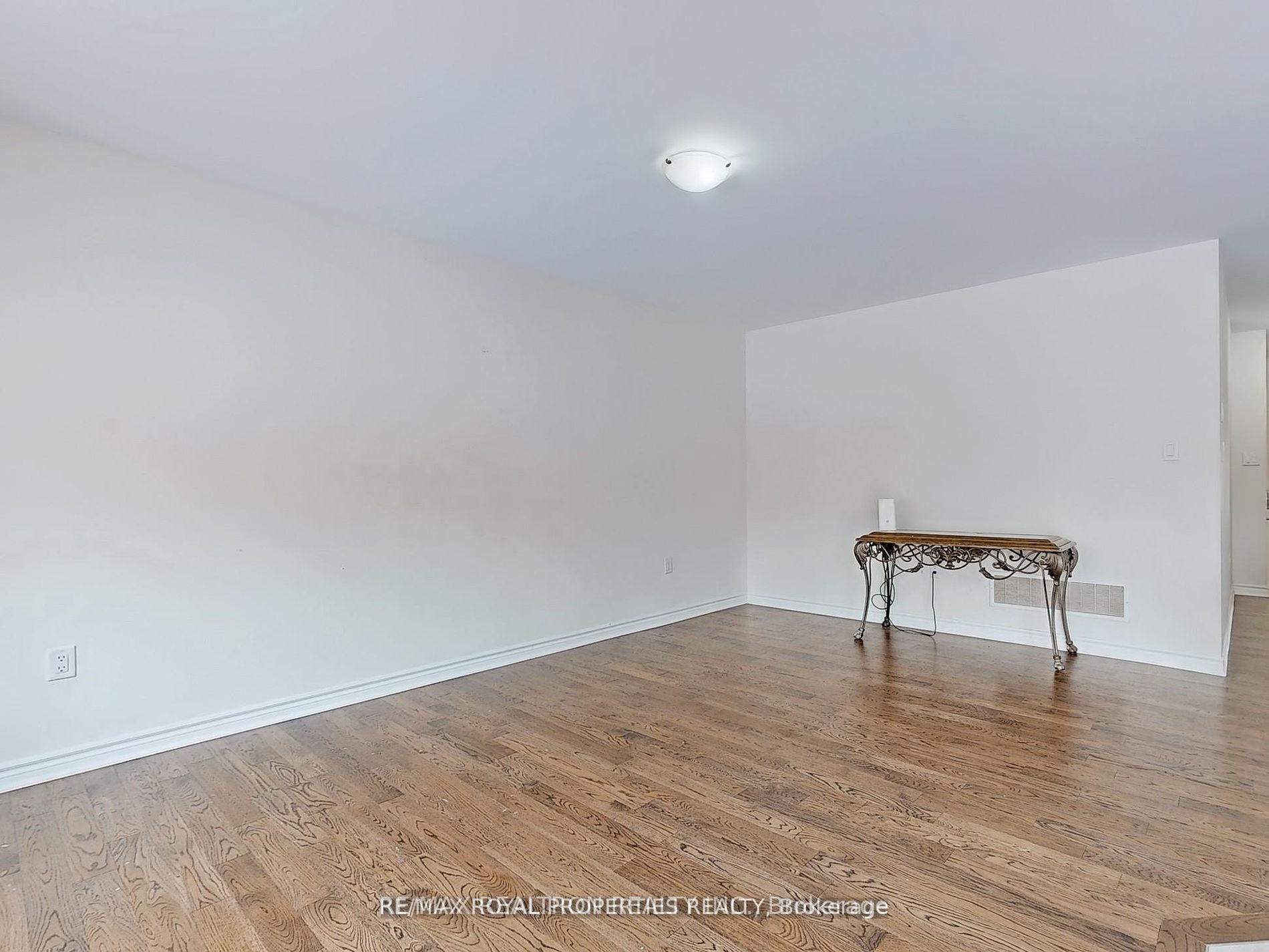 103 Westfield Drive Property Photo 6