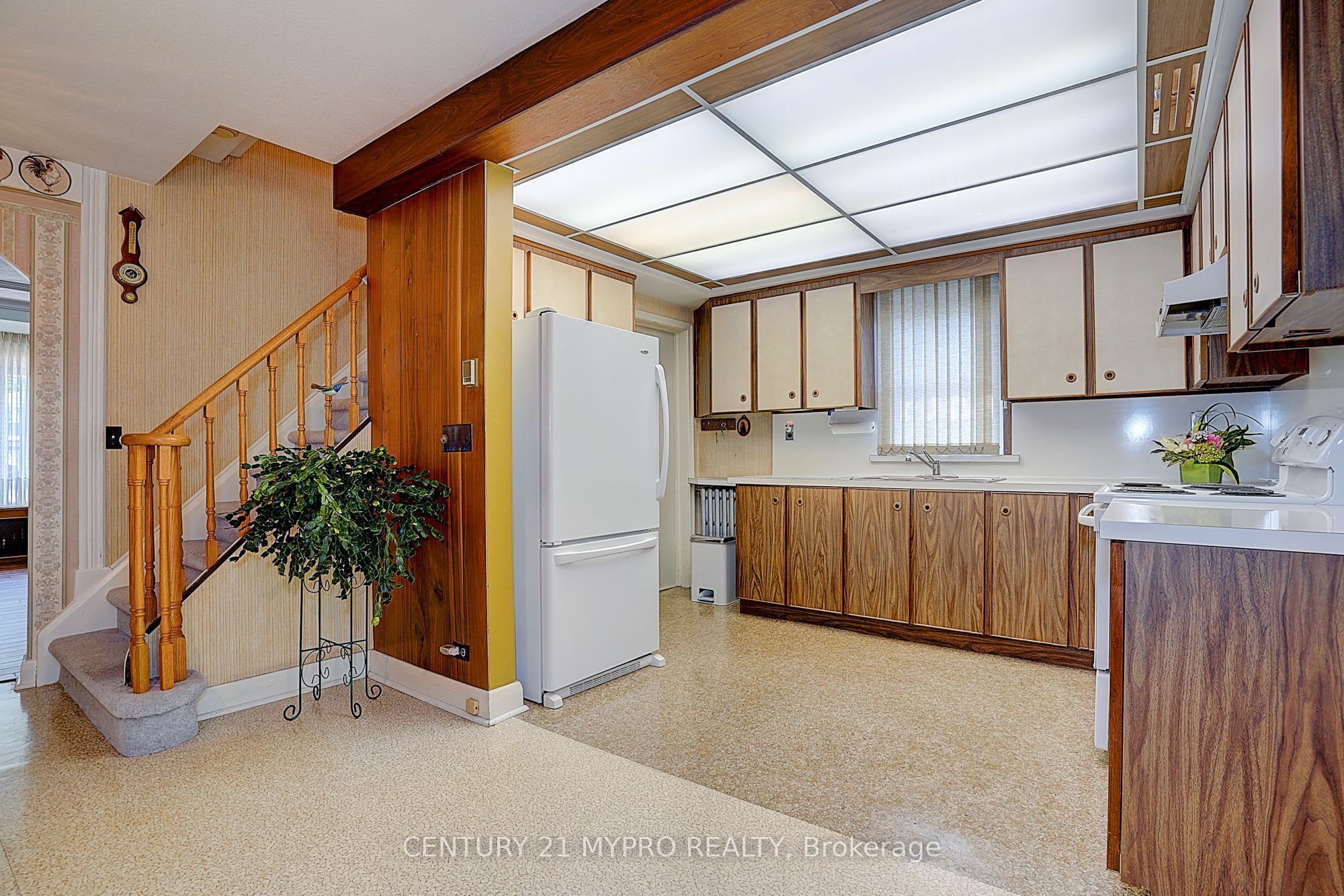 80a Rosemount Drive Property Photo 13