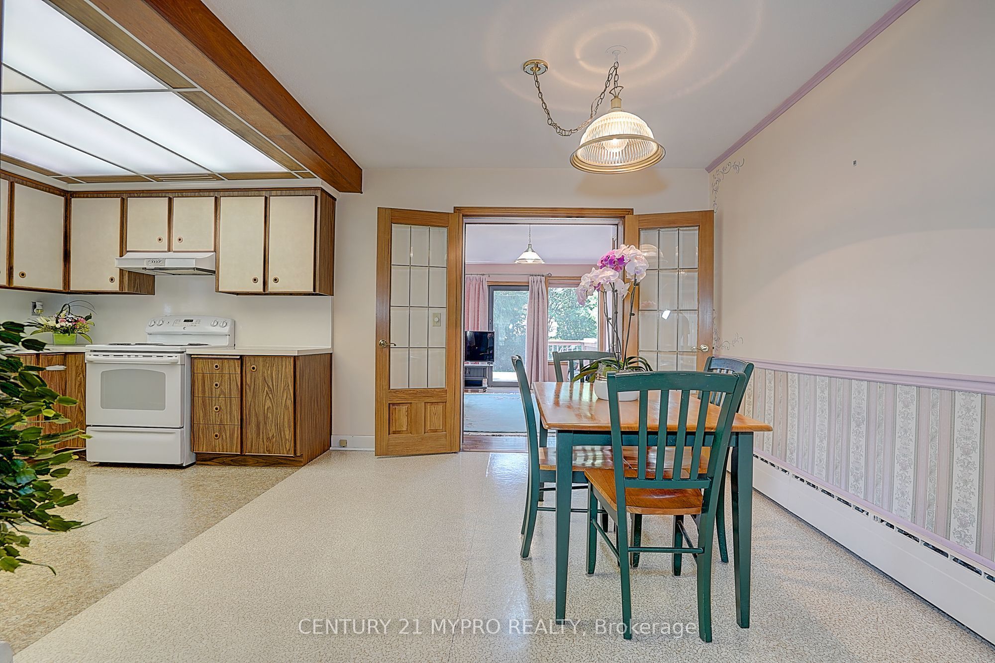 80a Rosemount Drive Property Photo 16