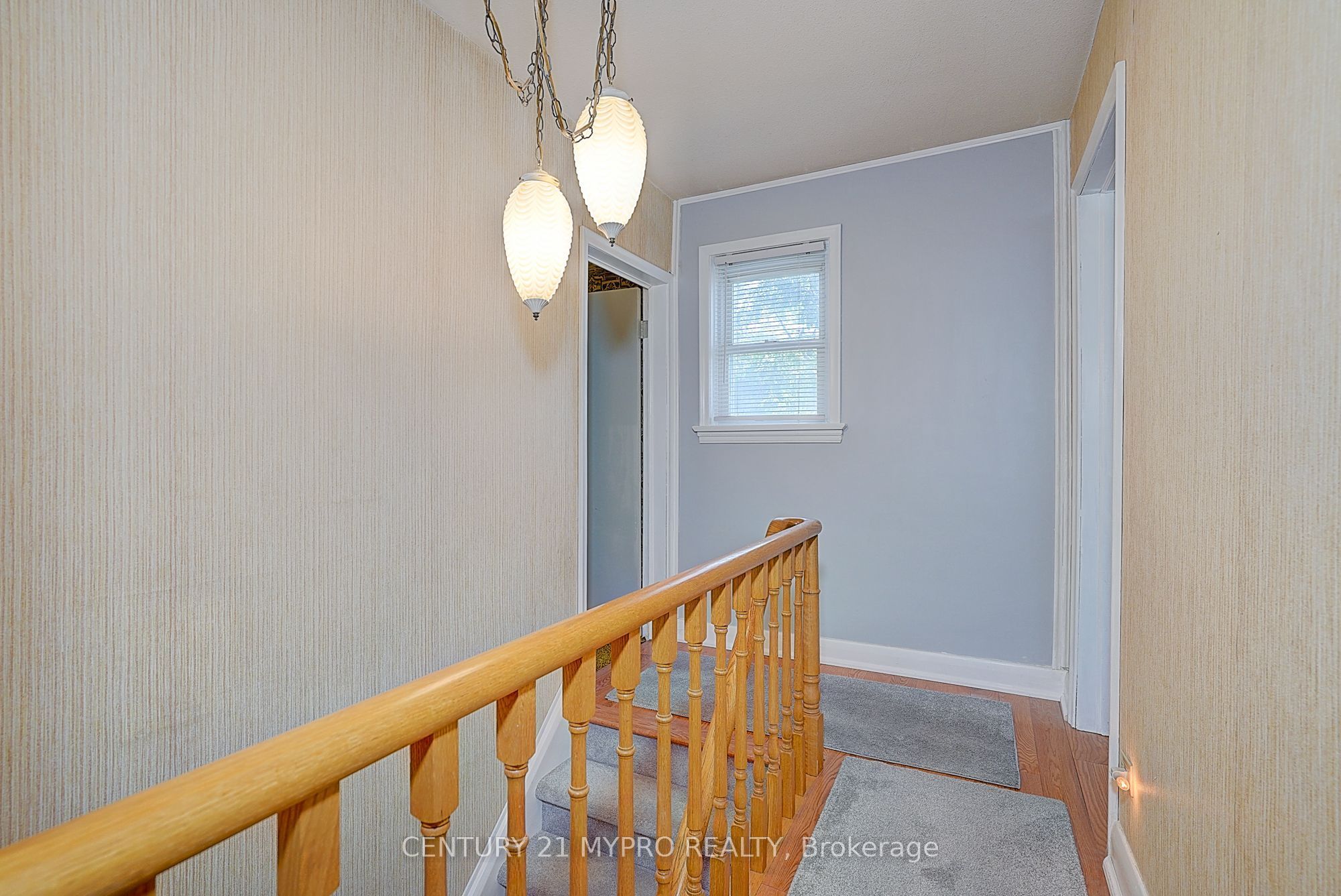 80a Rosemount Drive Property Photo 22
