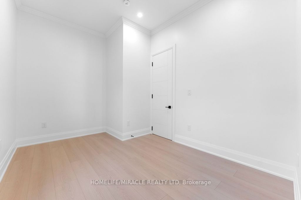 22 Rossander Court Garden Suite Property Photo 16