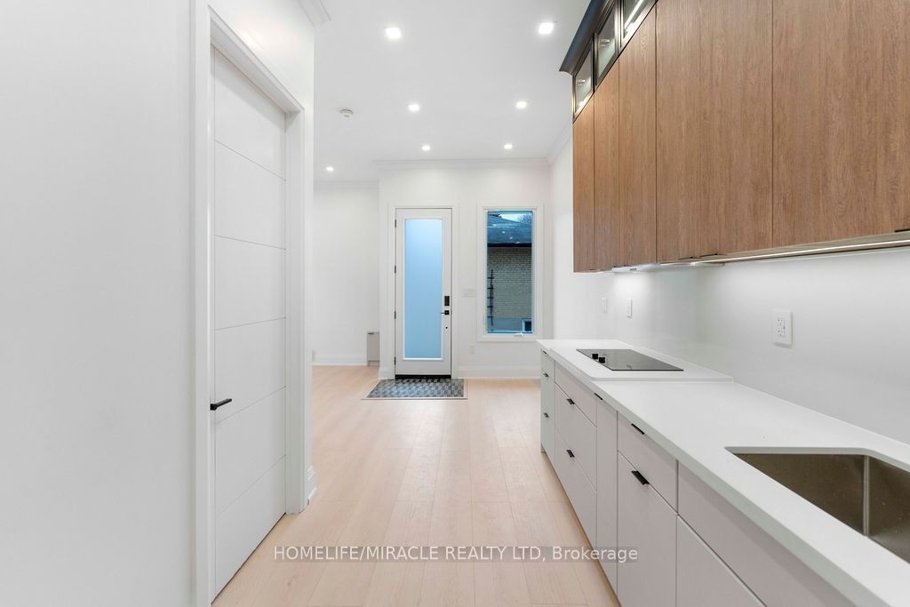 22 Rossander Court Garden Suite Property Photo 19