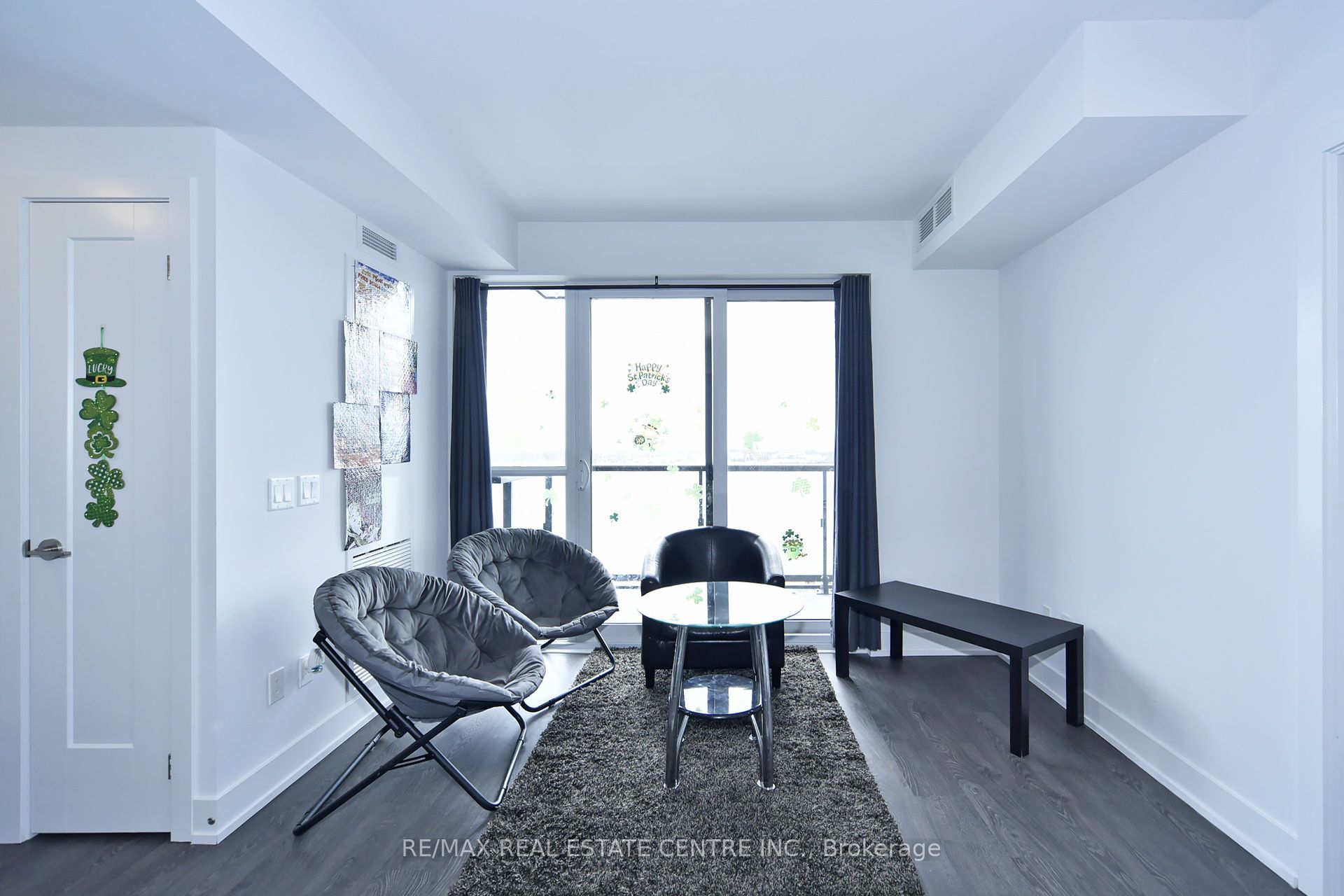 2550 Simcoe Street 1216 Property Photo 17