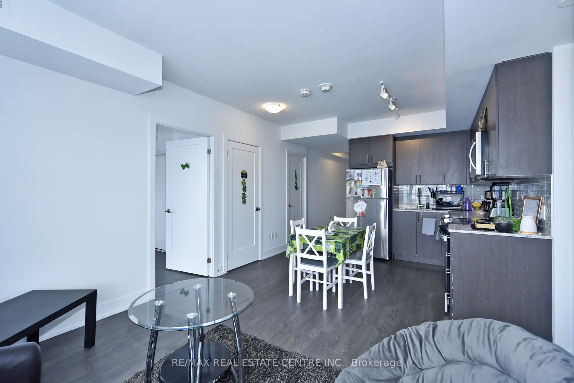 2550 Simcoe Street 1216 Property Photo 18