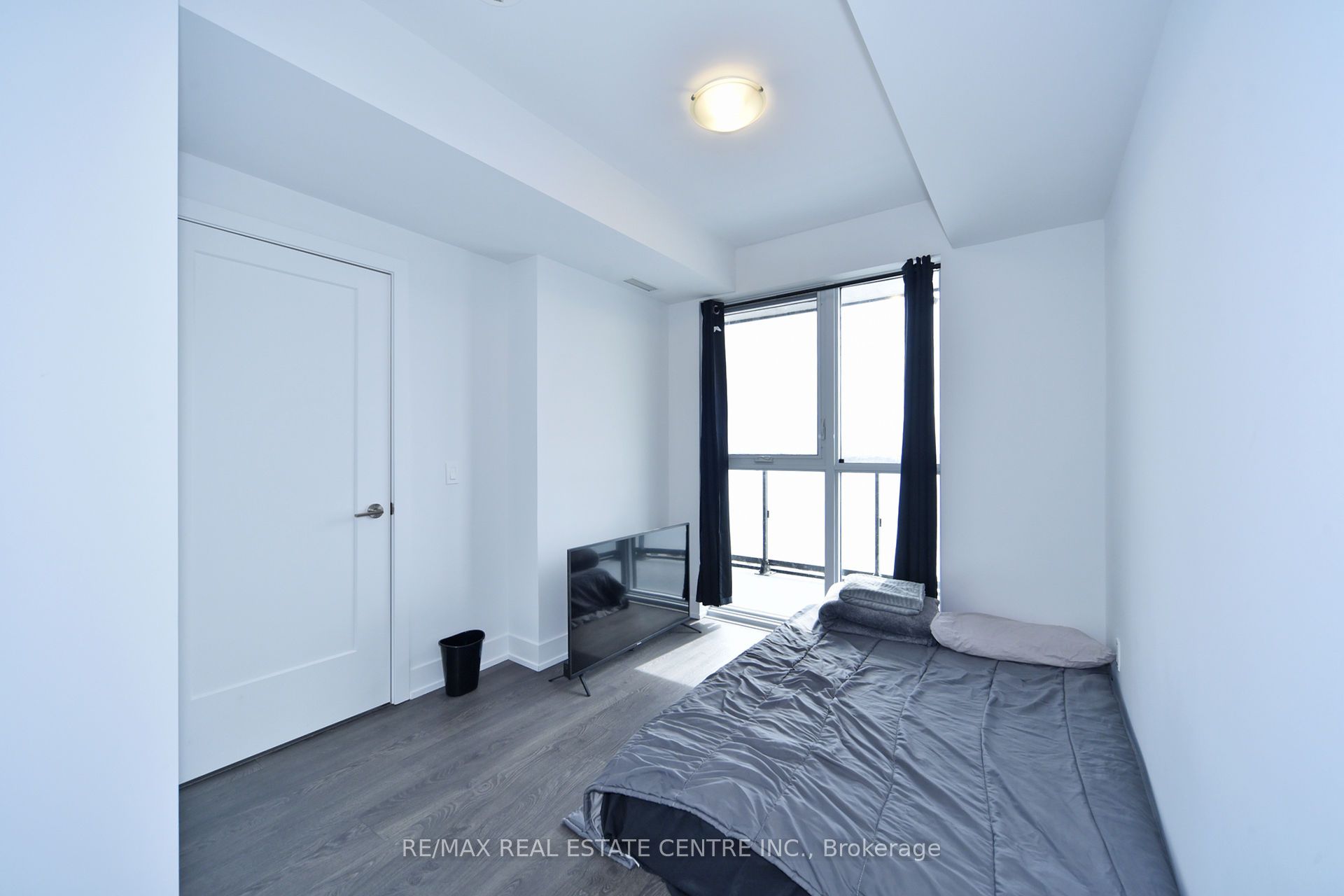 2550 Simcoe Street 1216 Property Photo 22