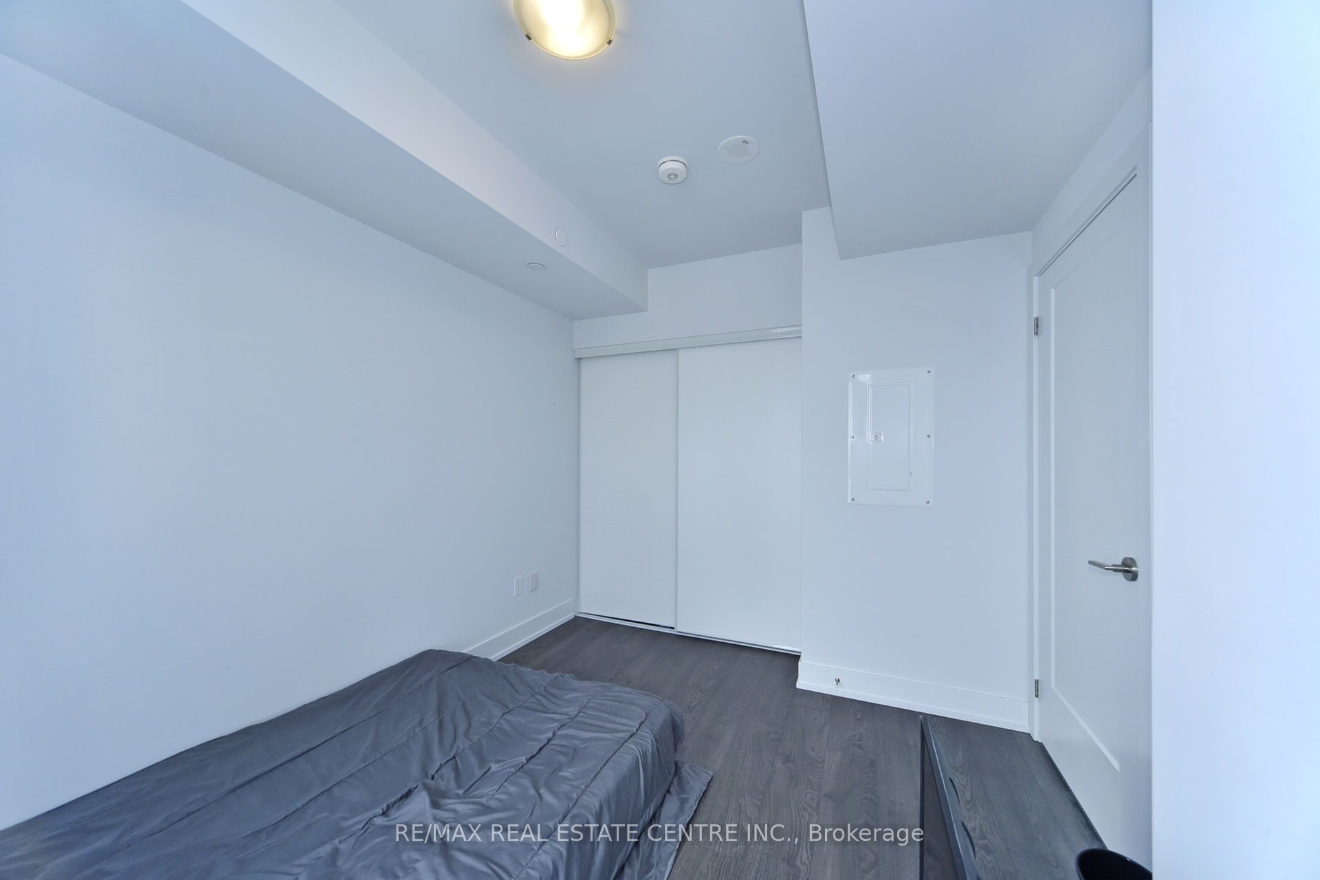 2550 Simcoe Street 1216 Property Photo 23
