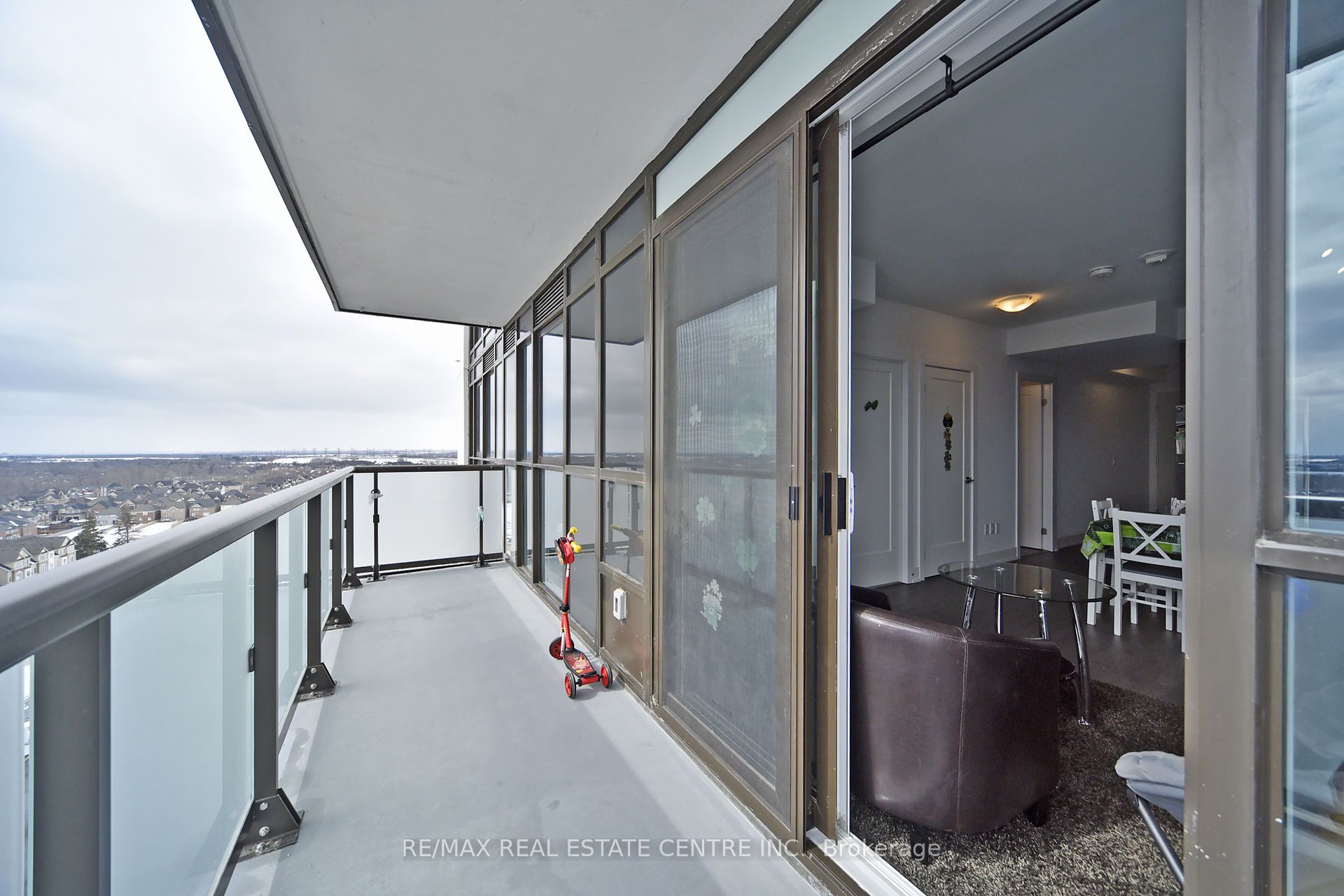 2550 Simcoe Street 1216 Property Photo 33