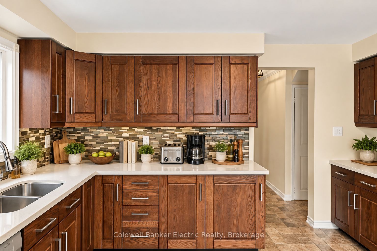 40 Stephen Avenue Property Photo 16