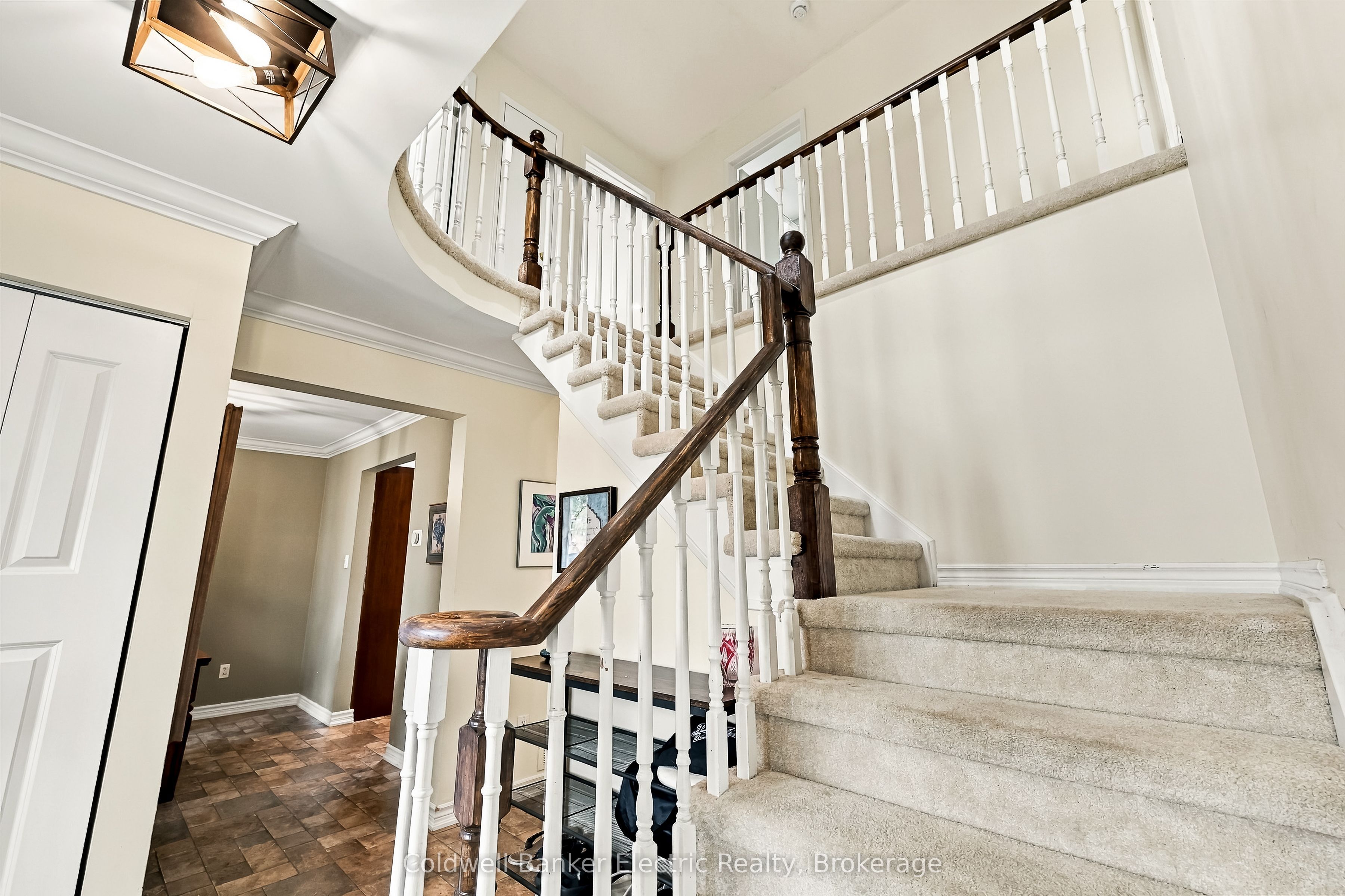40 Stephen Avenue Property Photo 22