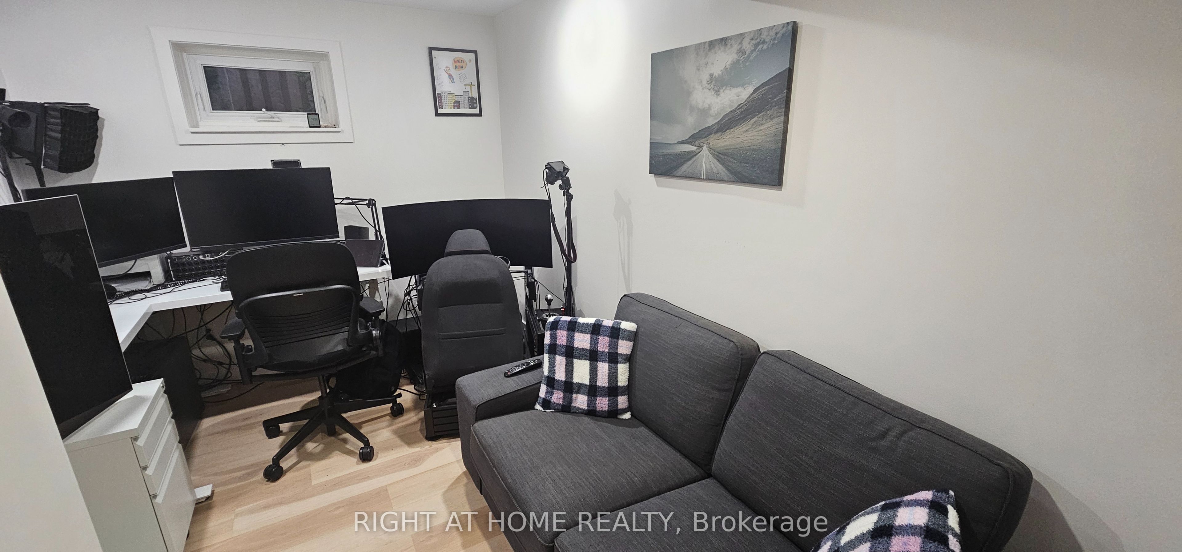 47 Simpson Avenue Property Photo 31