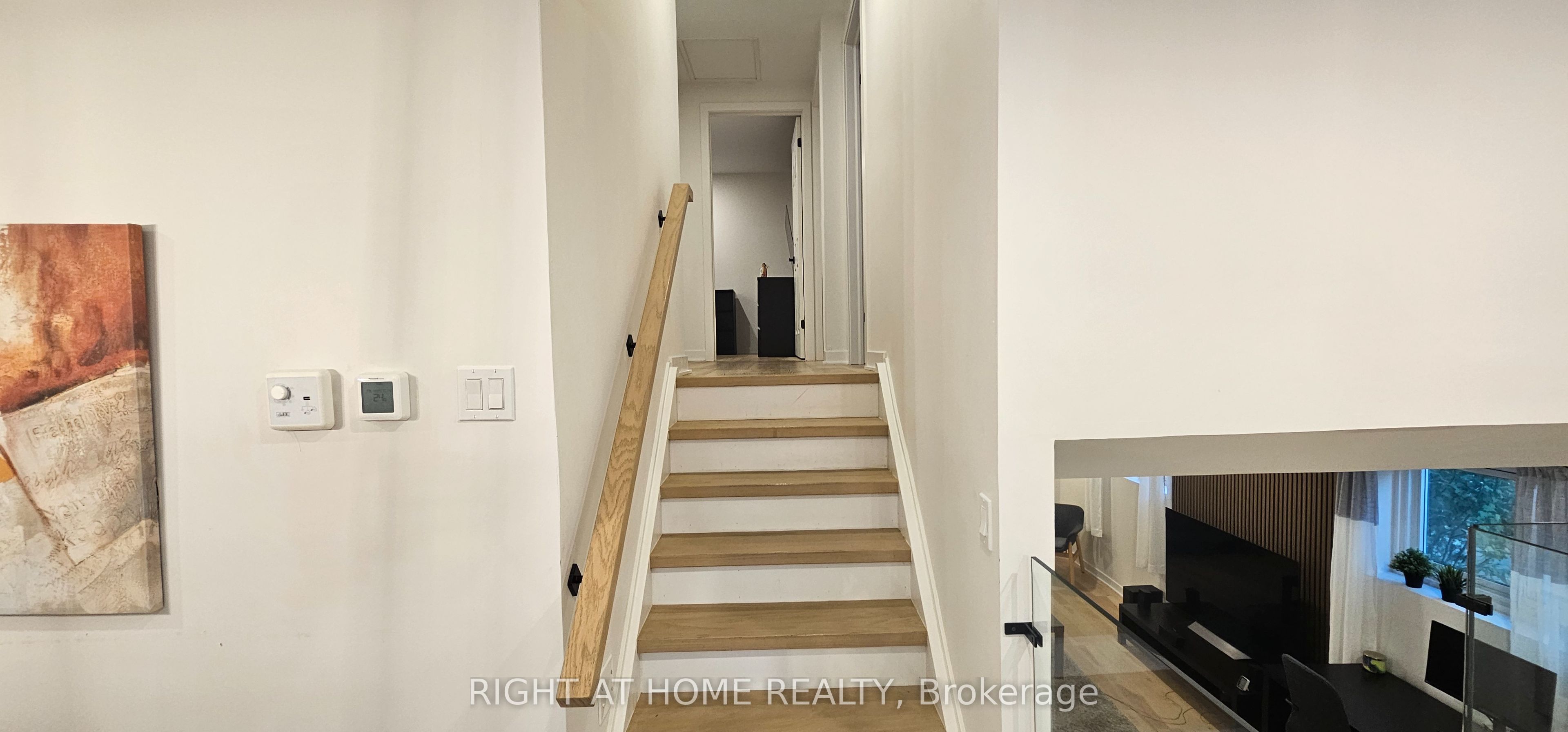 47 Simpson Avenue Property Photo 35