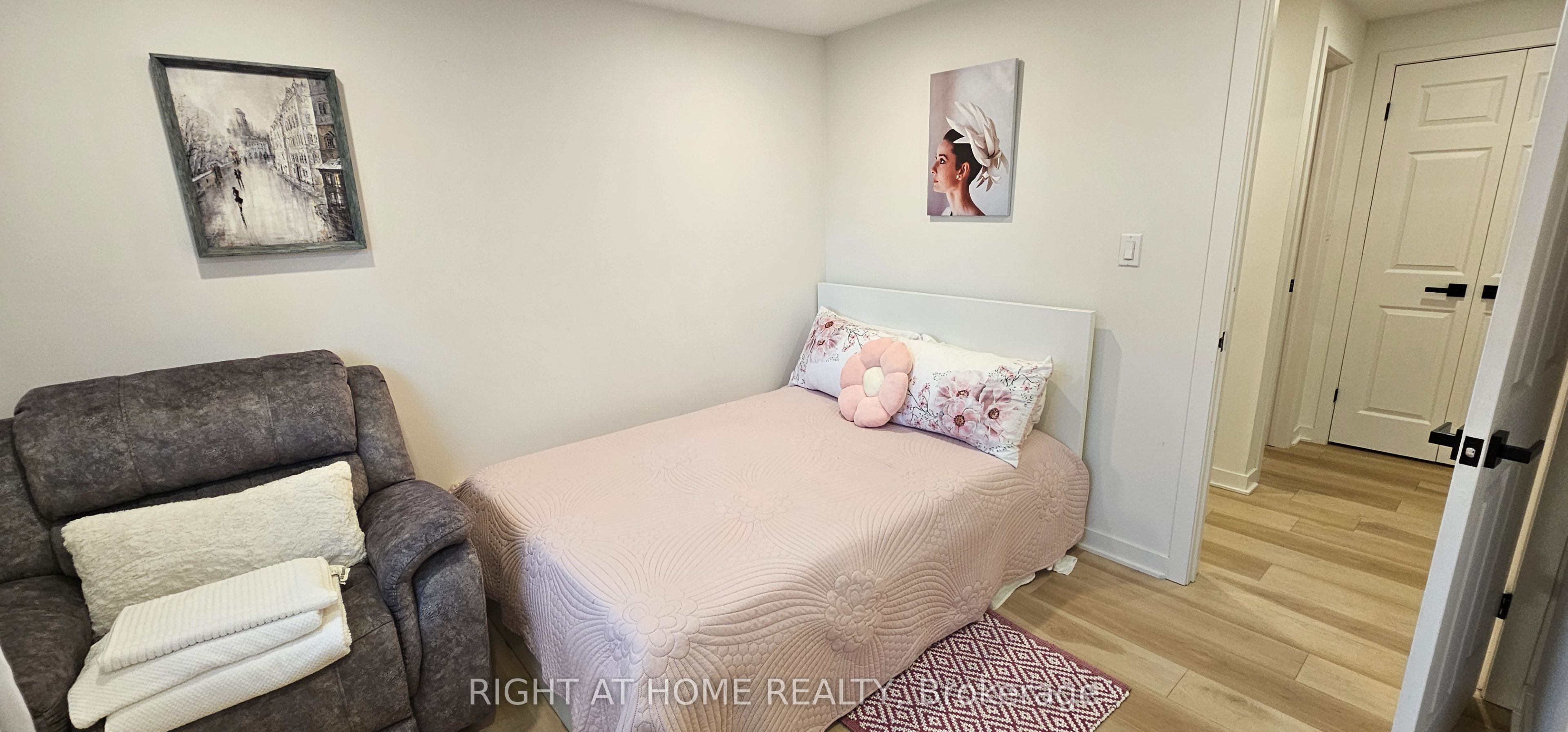 47 Simpson Avenue Property Photo 37