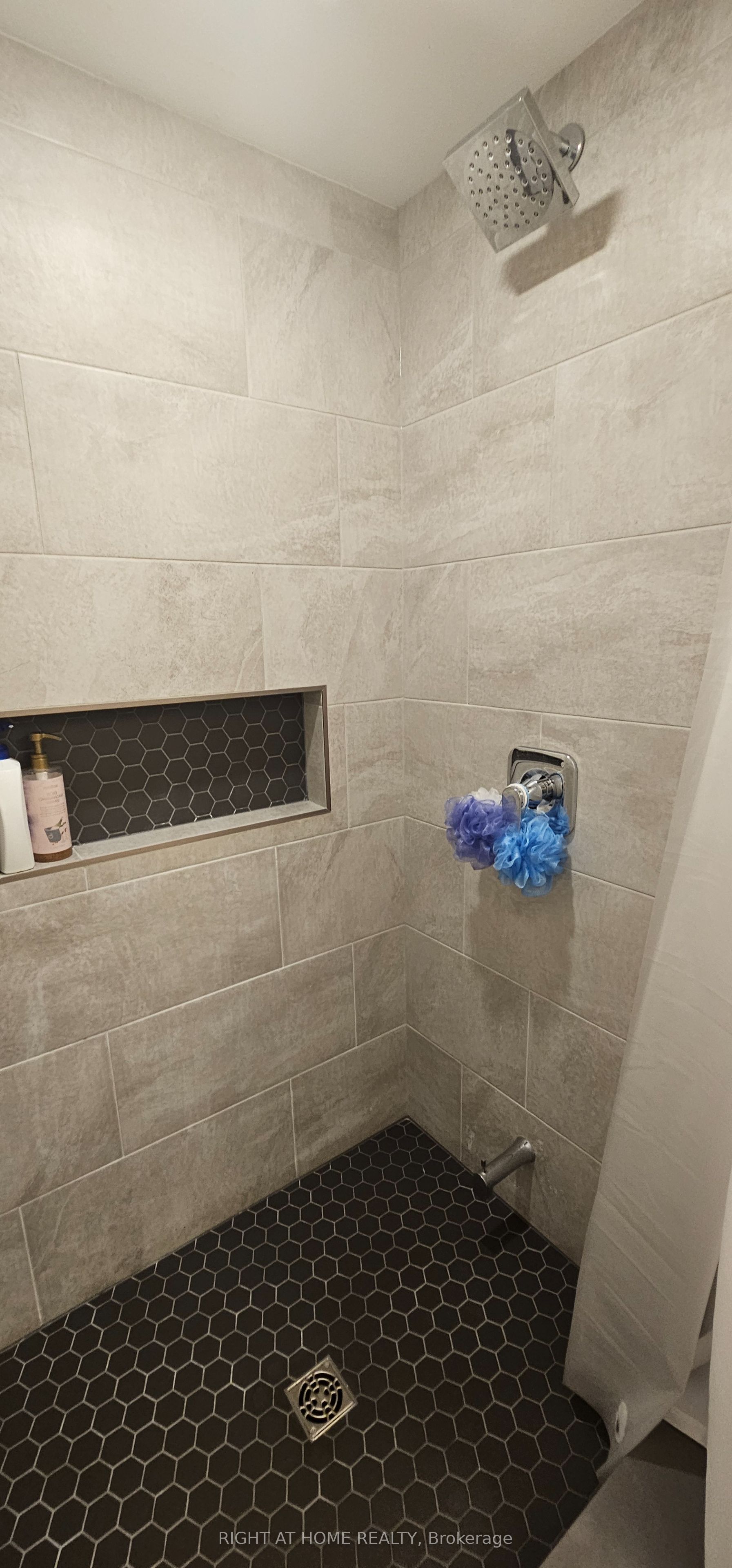 47 Simpson Avenue Property Photo 49