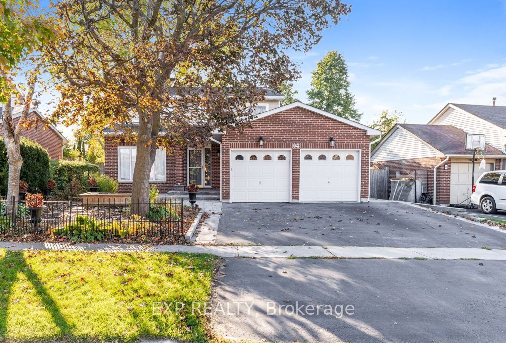 64 Burden Crescent Main / Upper Property Photo 1