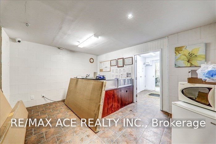 2691 Markham Road 12 Property Photo 4