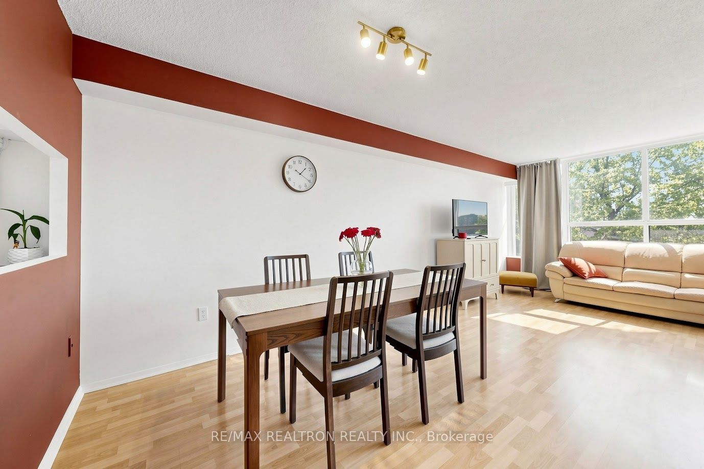 2365 Kennedy Road 505 Property Photo 12