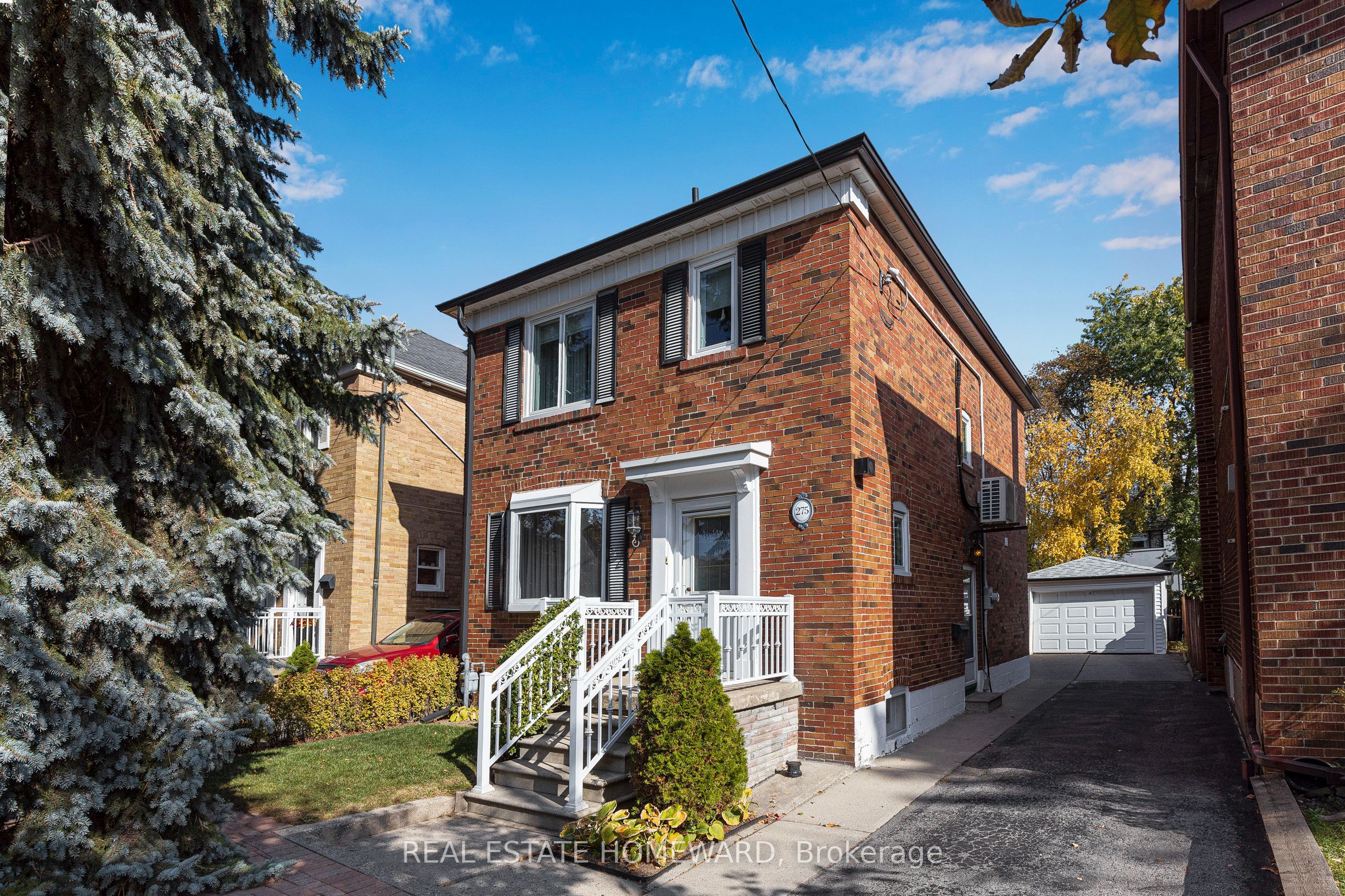 275 Blantyre Avenue Property Photo 1