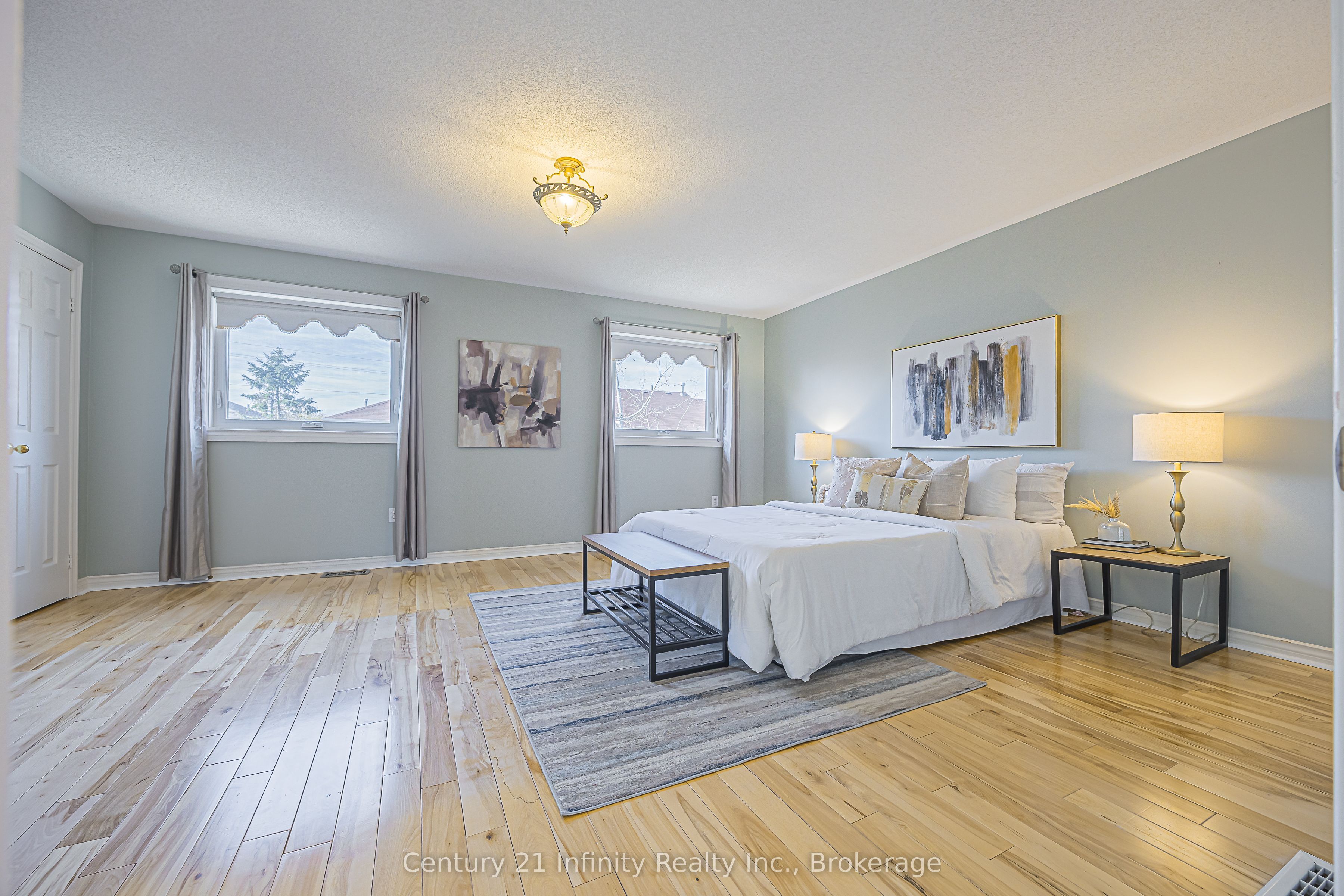 8 Weaver Street Property Photo 15