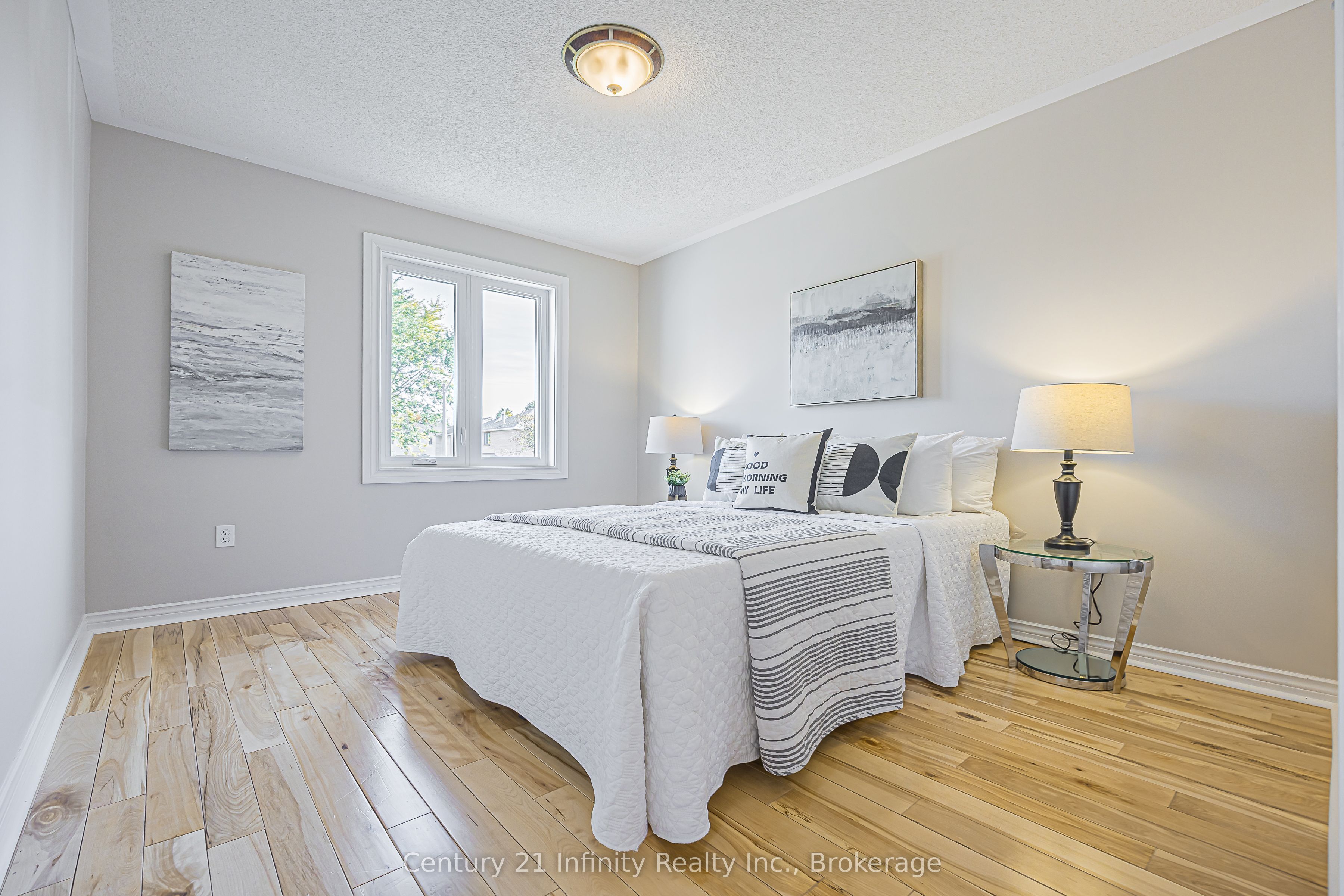8 Weaver Street Property Photo 20