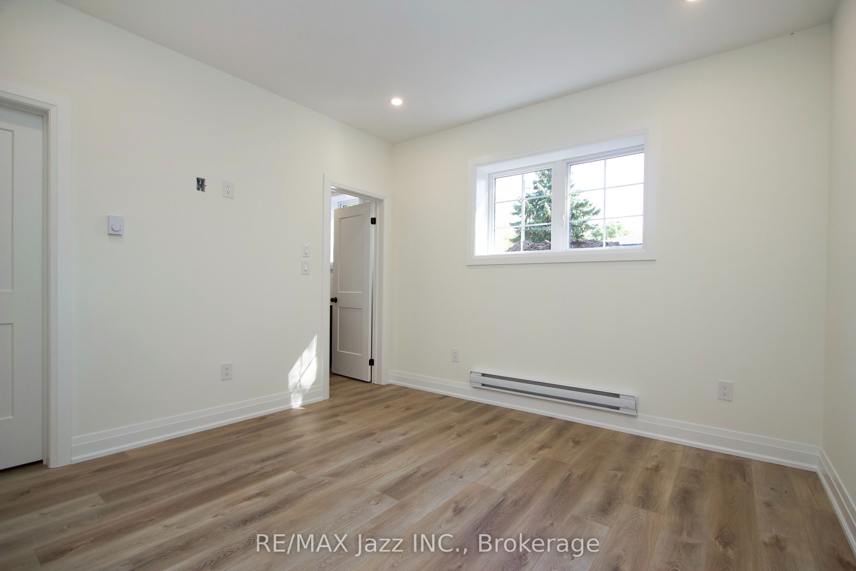 639 Hortop Street Upper Property Photo 17