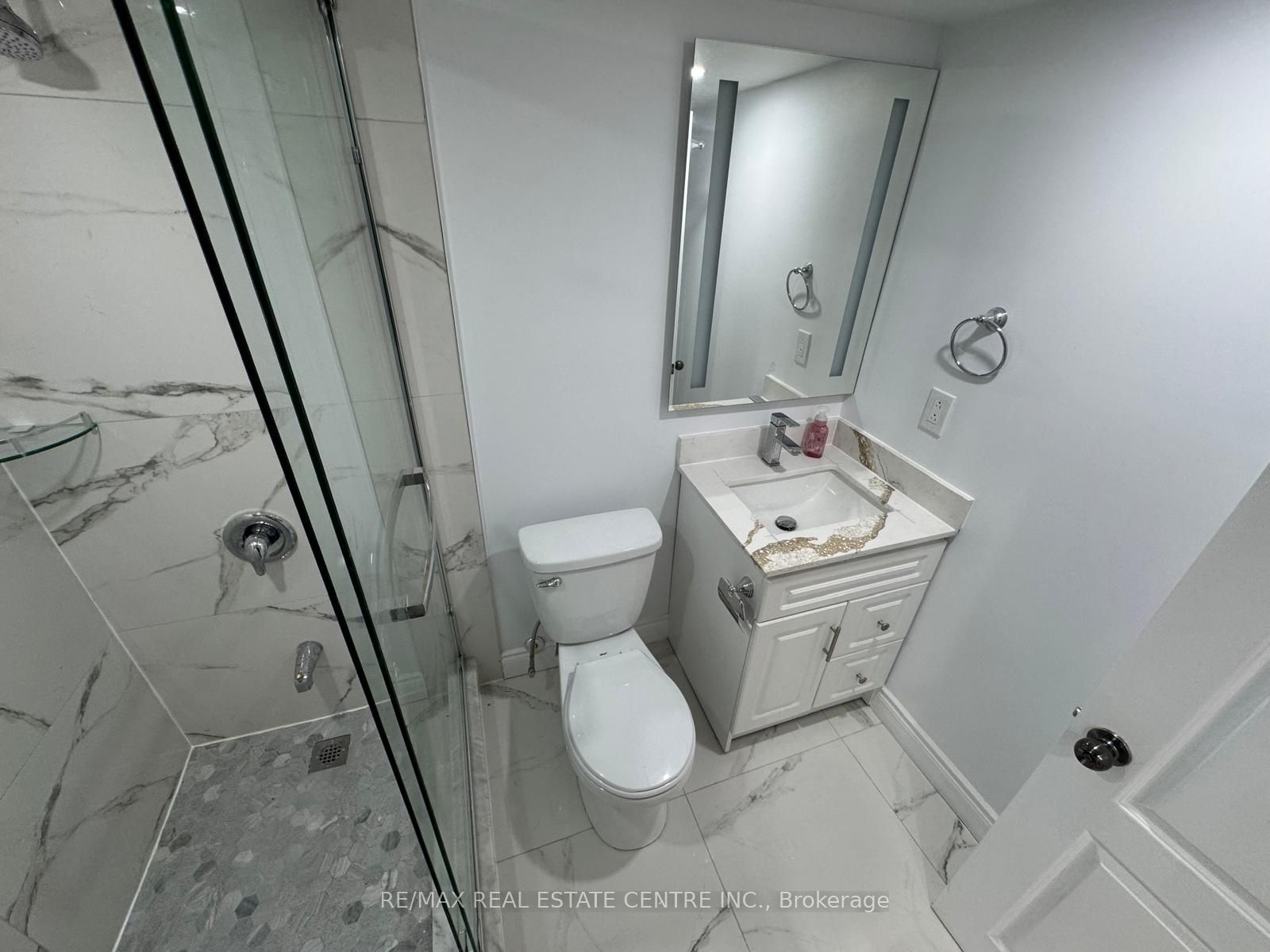 155 Waller Street Bsmt Property Photo 6