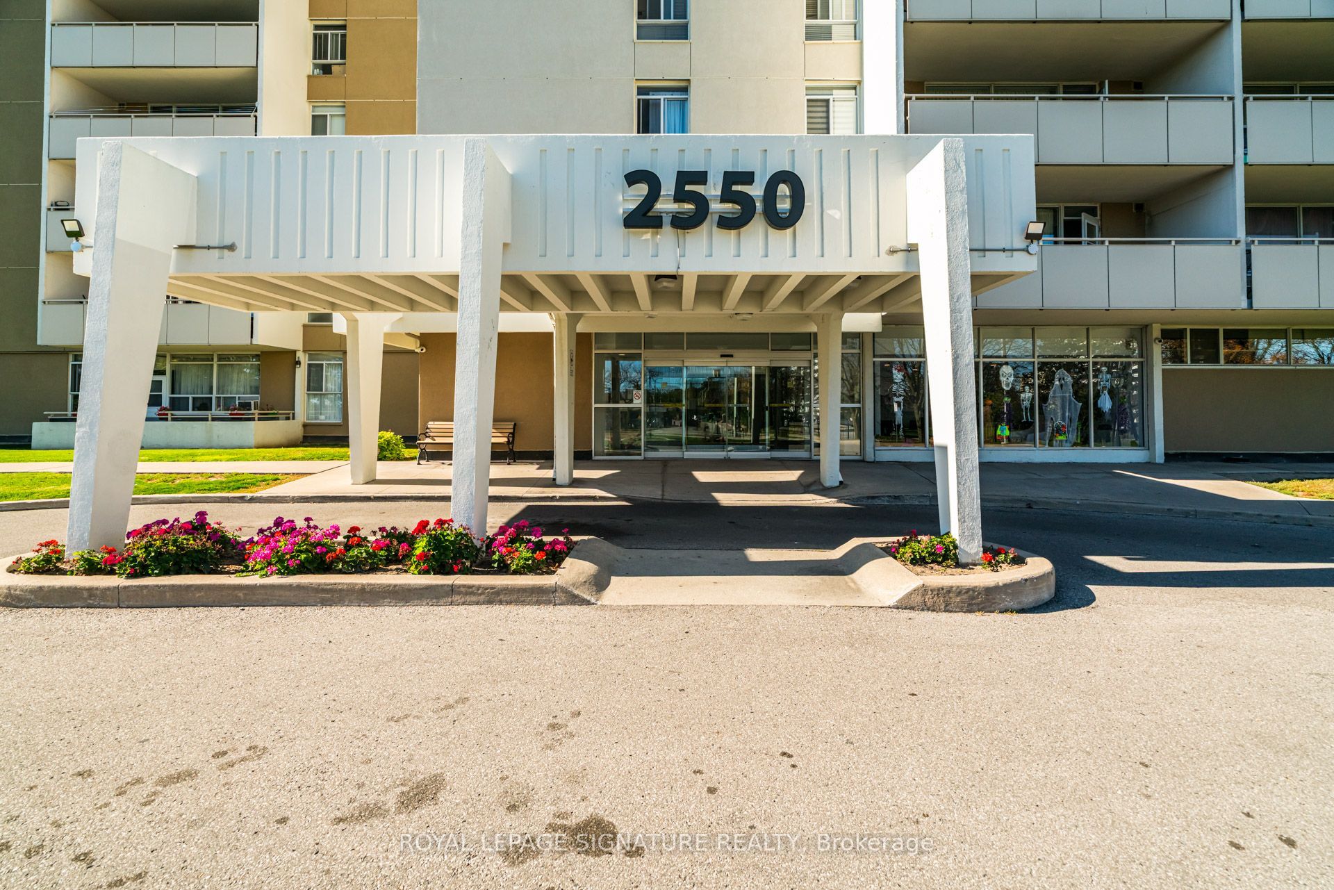 2550 Pharmacy Avenue 812 Property Photo 2