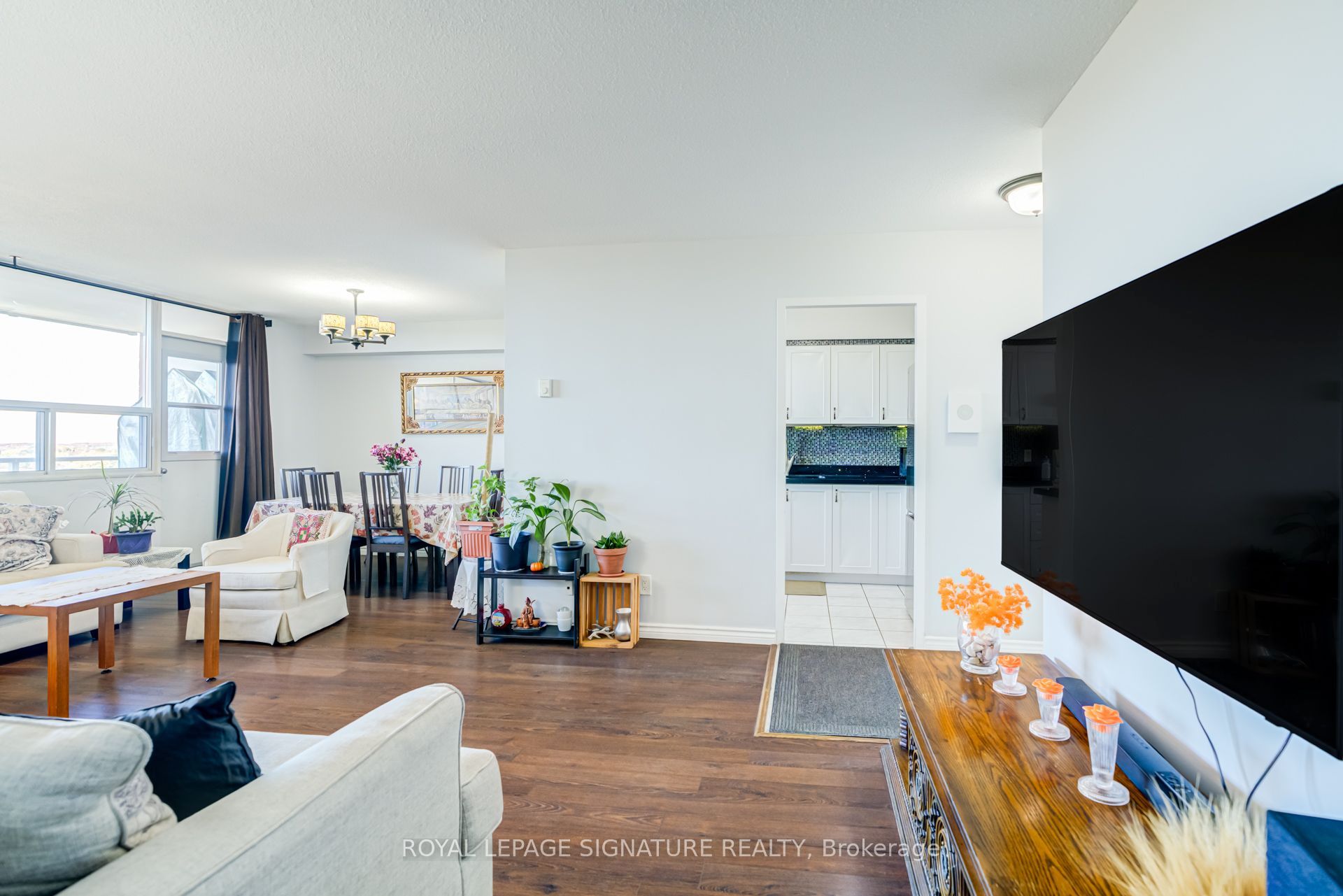2550 Pharmacy Avenue 812 Property Photo 6