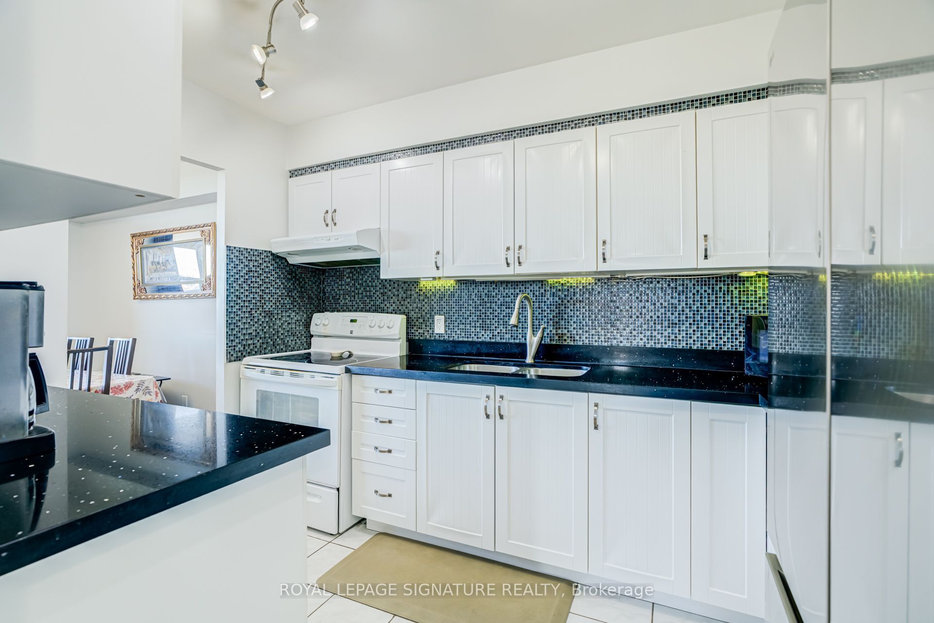 2550 Pharmacy Avenue 812 Property Photo 13