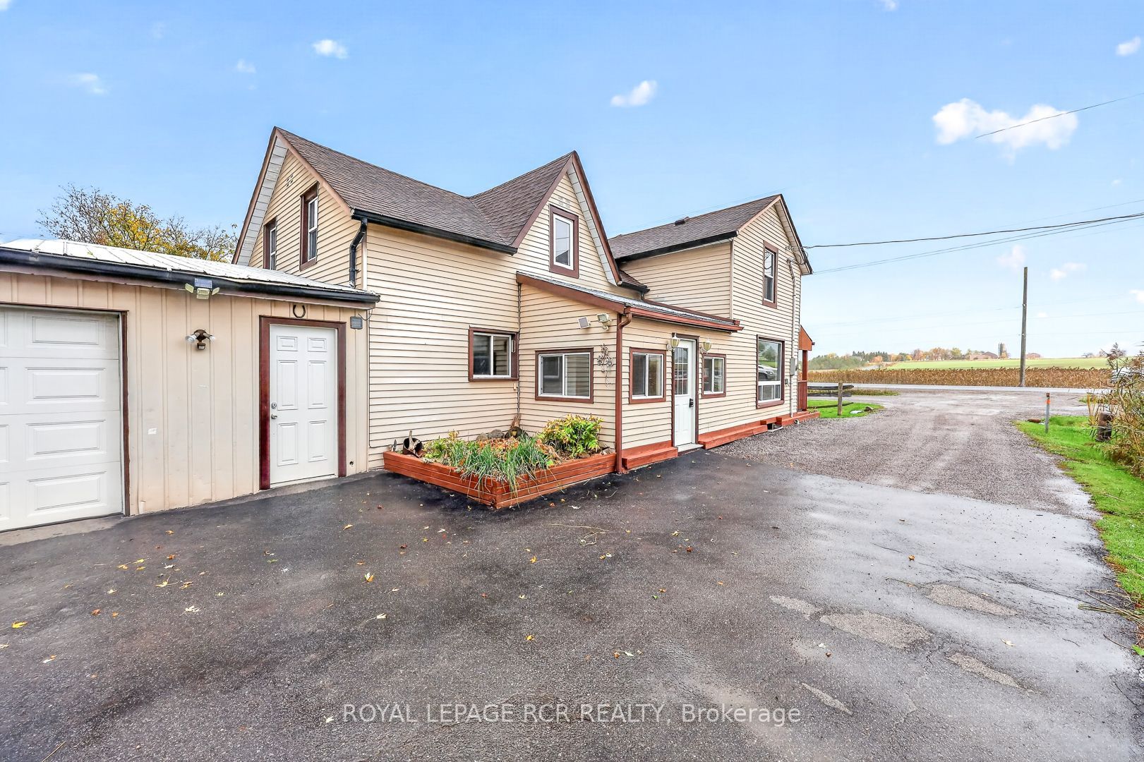 22984 Highway 12 Road Property Photo 8