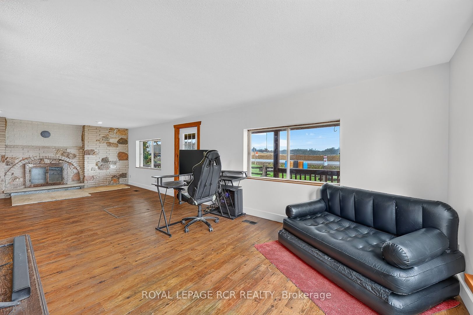 22984 Highway 12 Road Property Photo 19